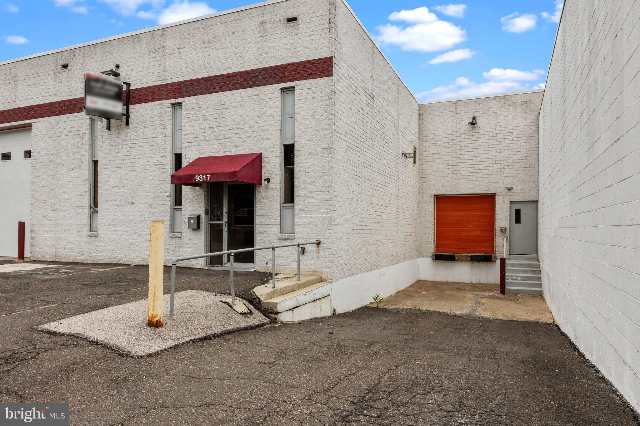 TORRESDALE - Commercial Sale