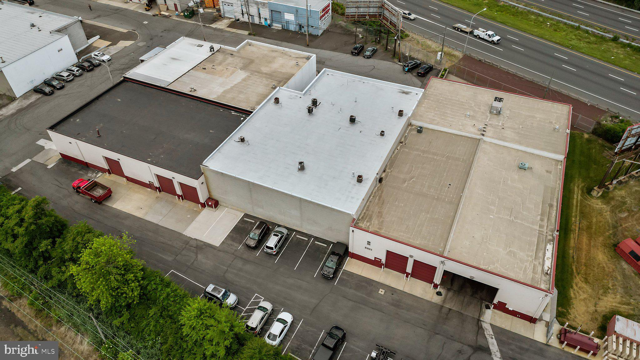 TORRESDALE - Commercial Sale