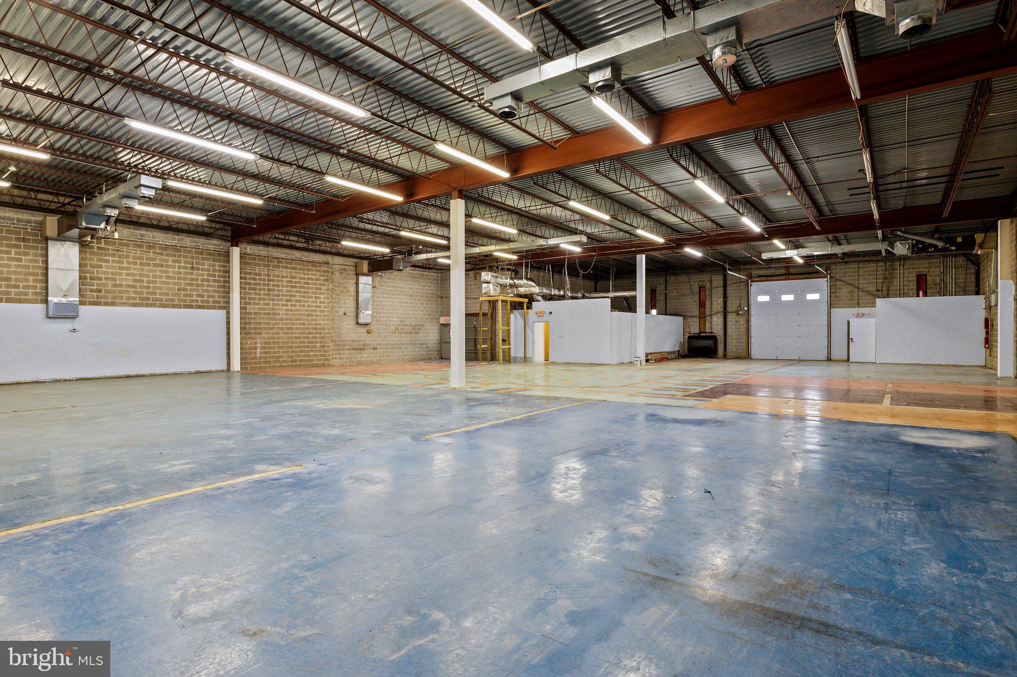 TORRESDALE - Commercial Sale