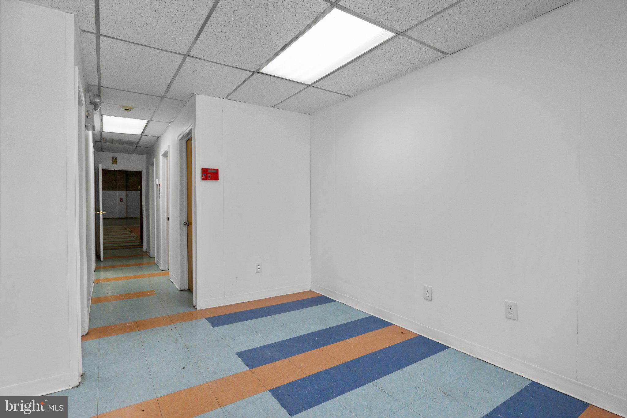 TORRESDALE - Commercial Sale