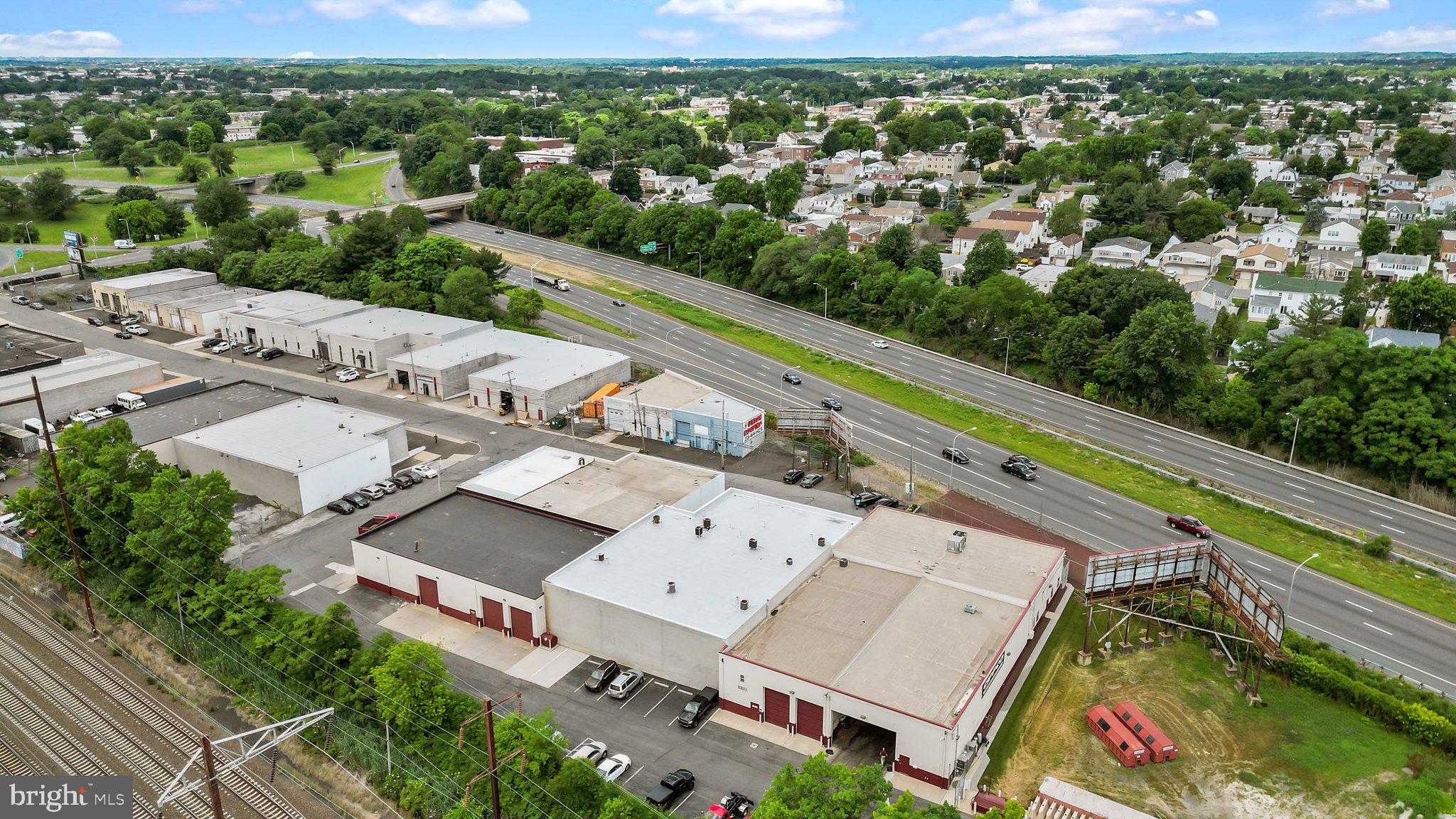 TORRESDALE - Commercial Sale