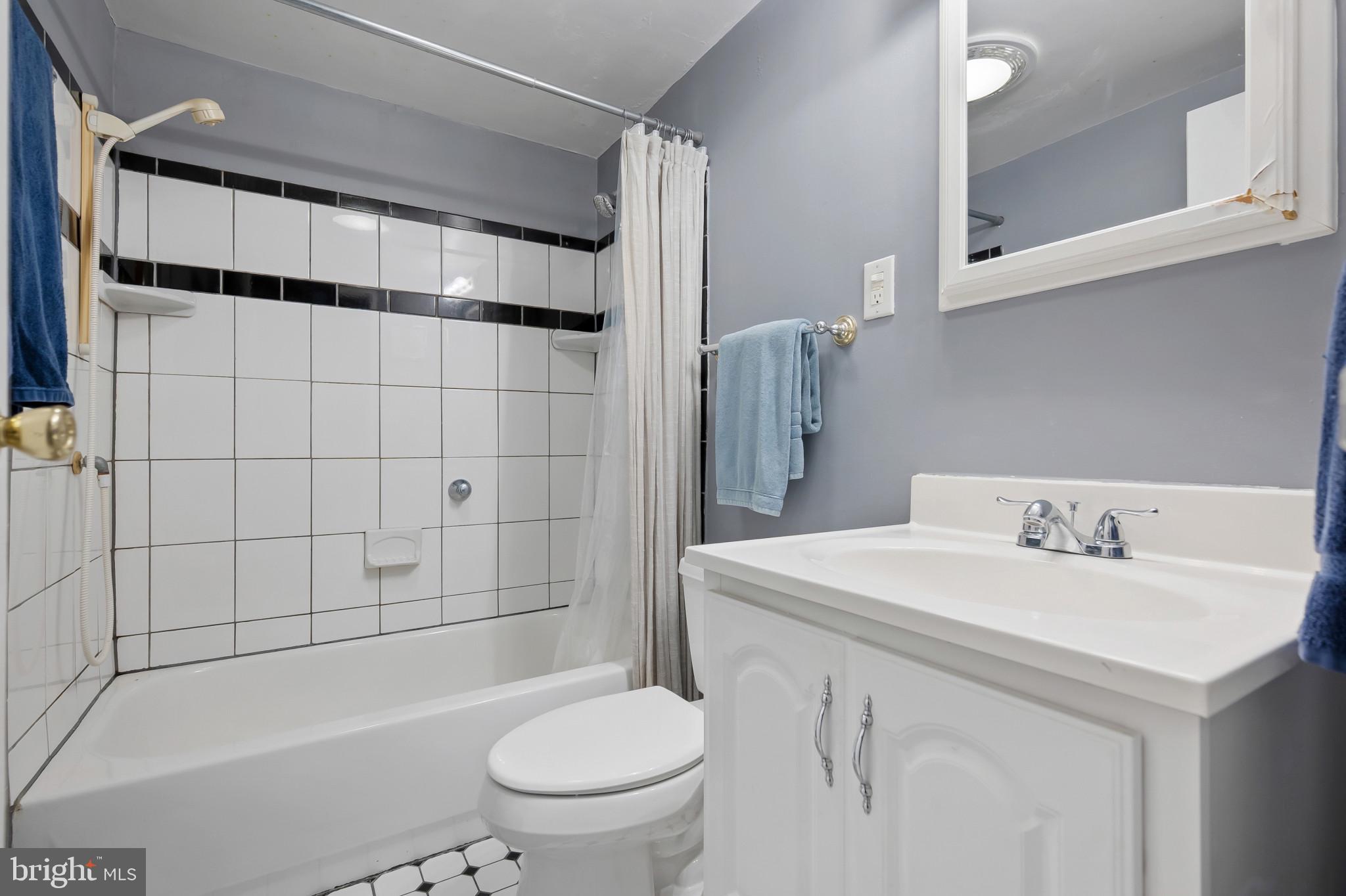 WEST SPRING - Residential