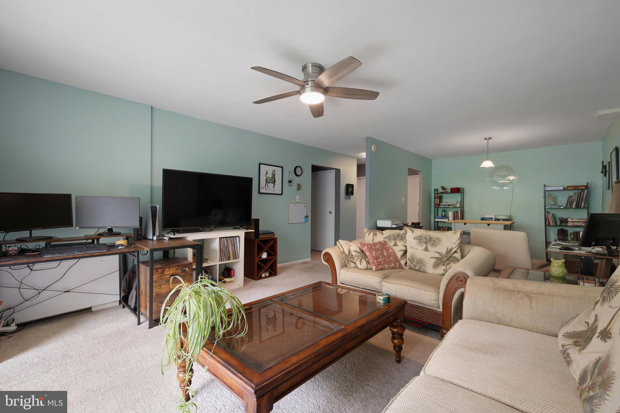 WEST SPRING - Residential