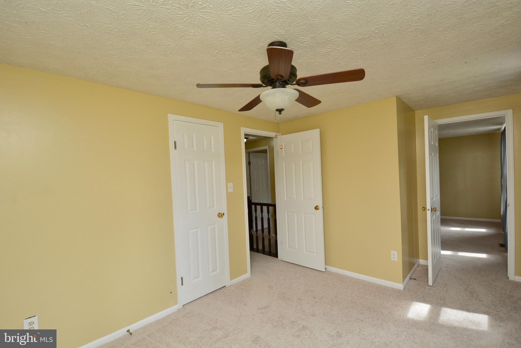 COLONY WOODS - Residential