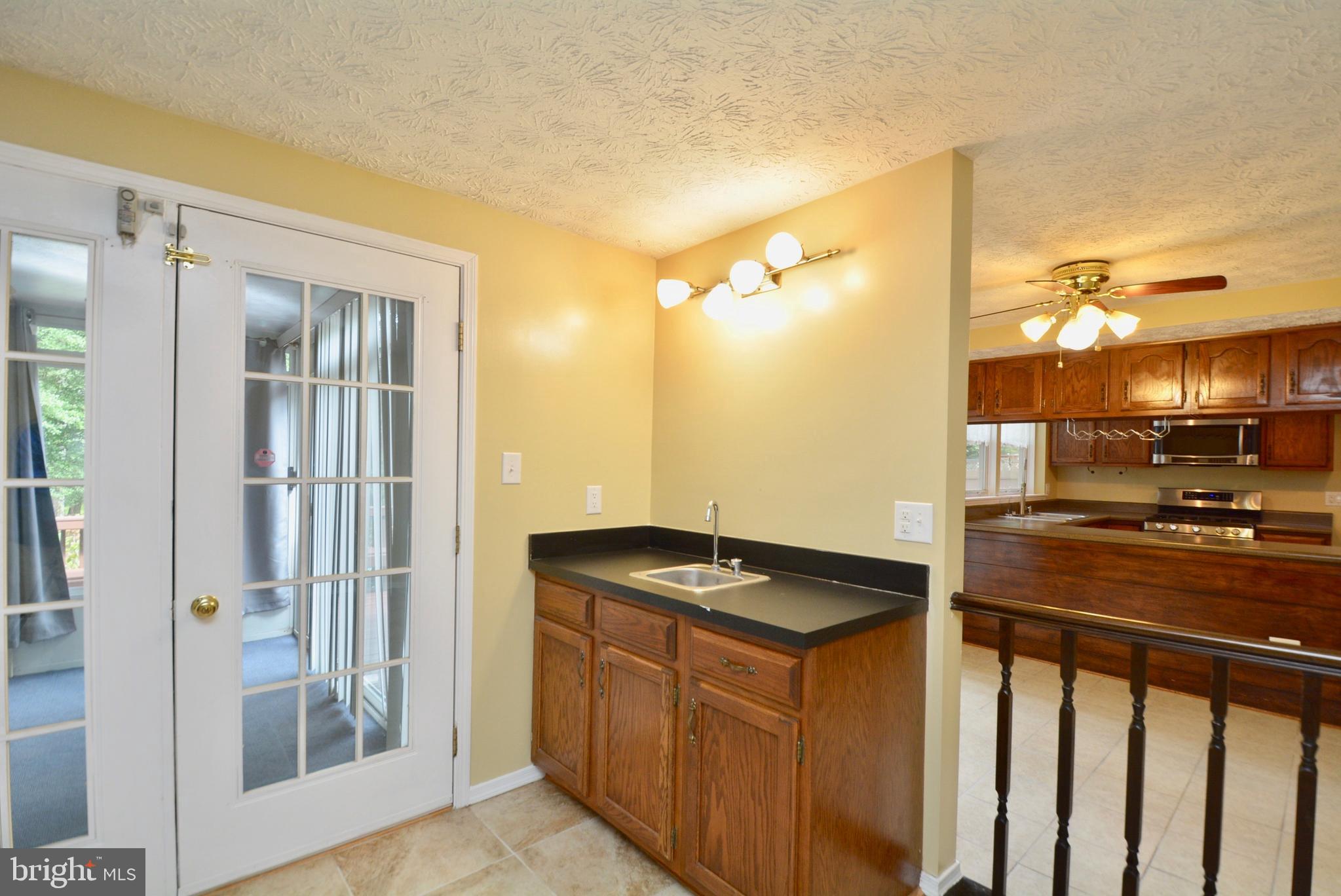 COLONY WOODS - Residential