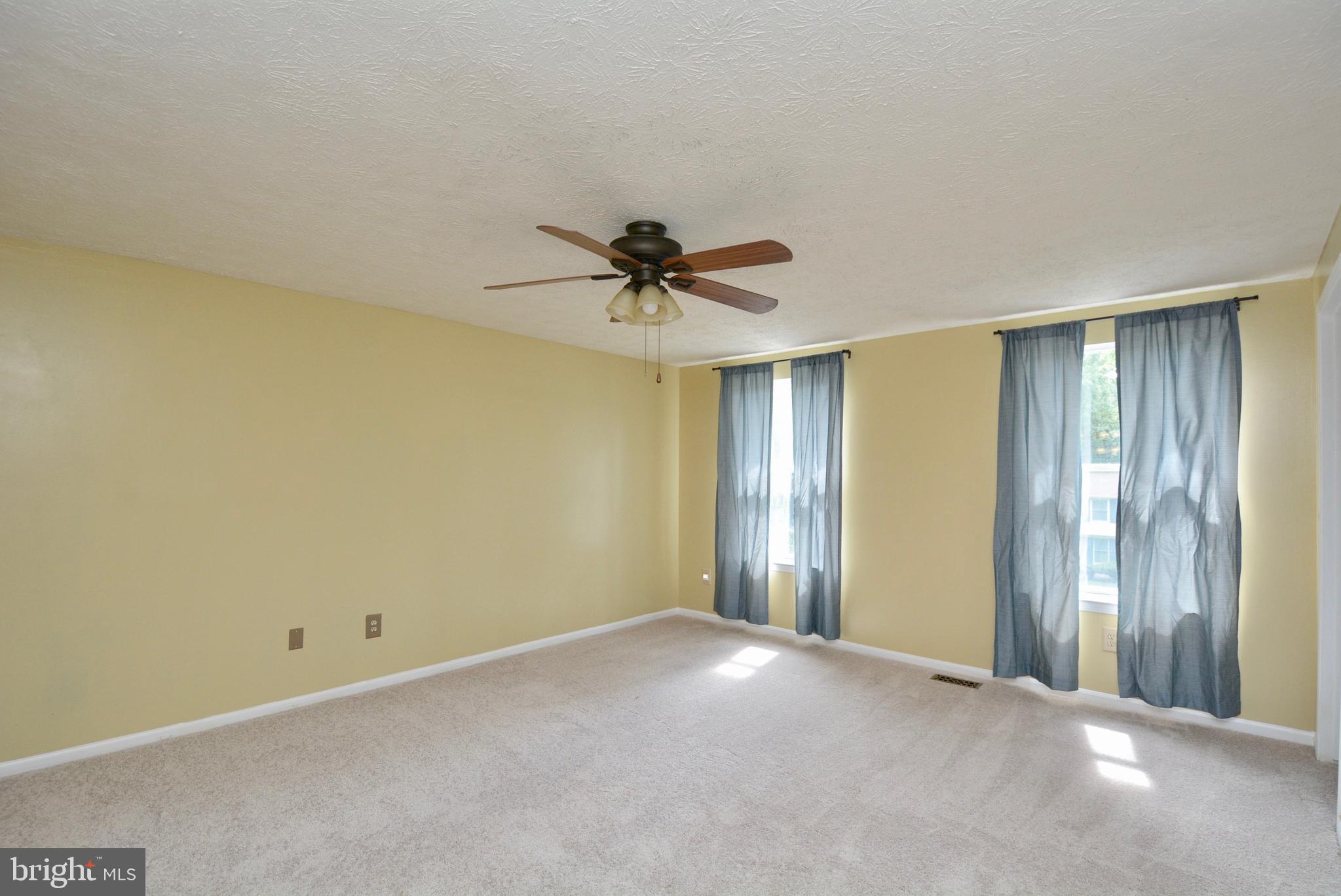 COLONY WOODS - Residential