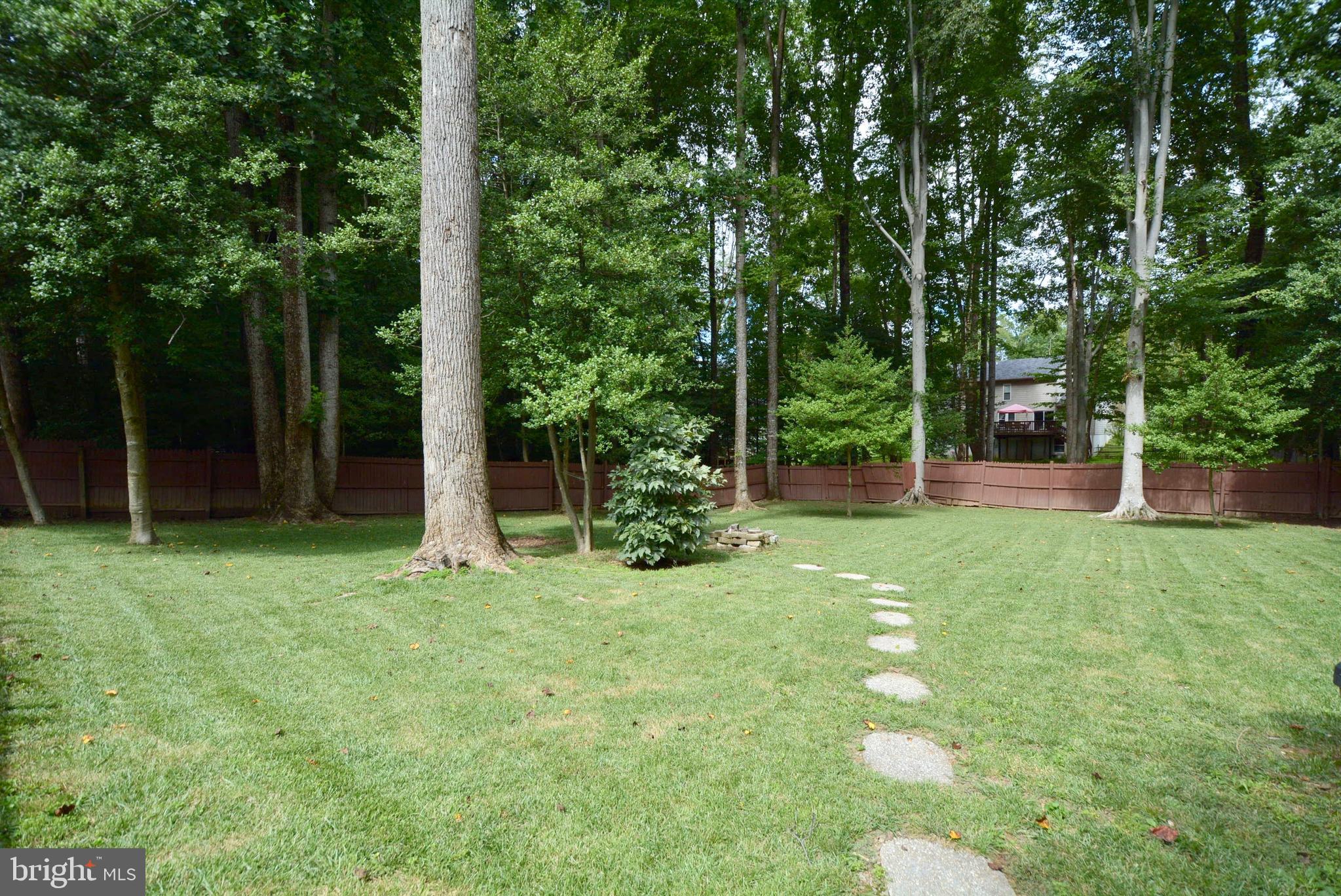 COLONY WOODS - Residential