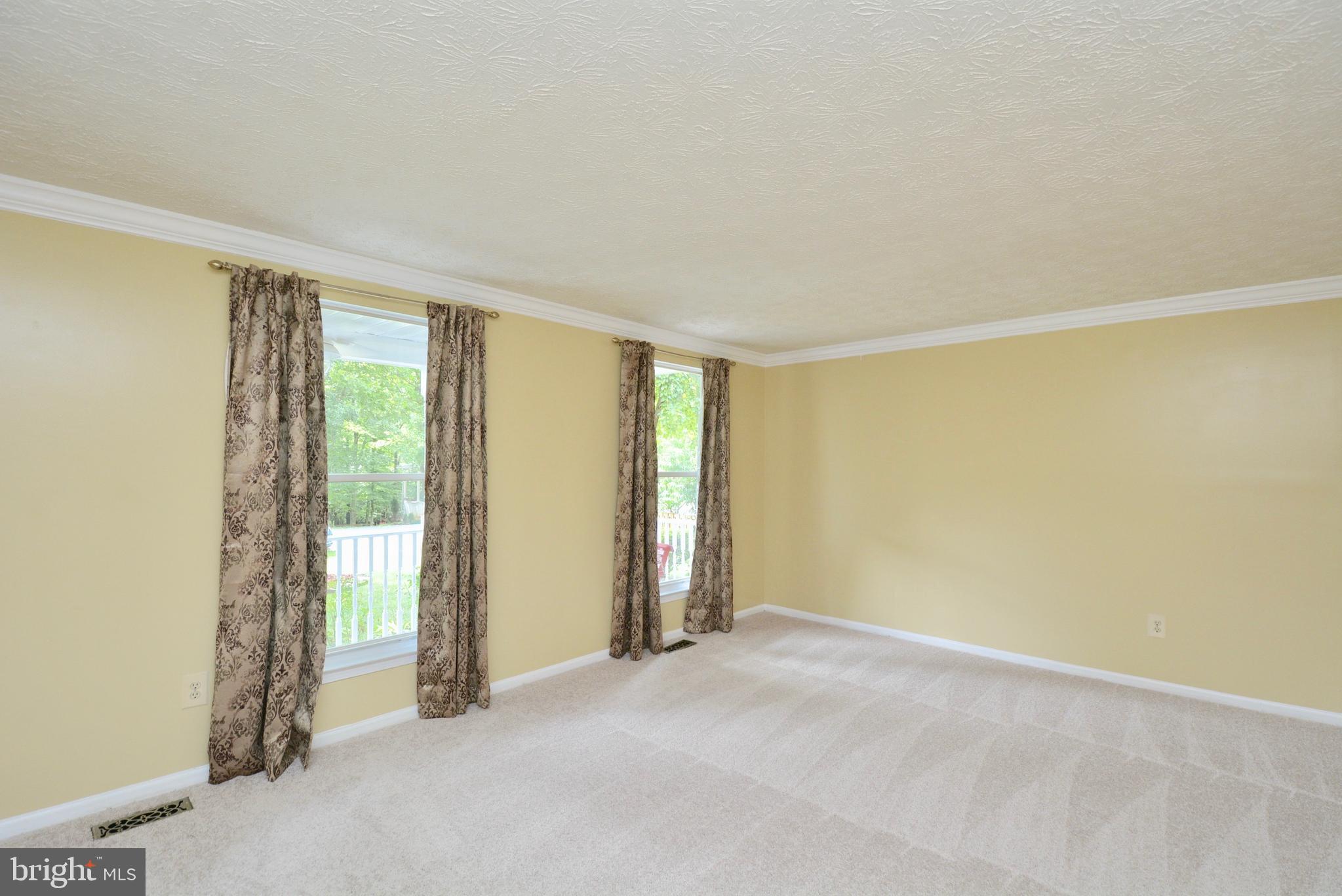 COLONY WOODS - Residential