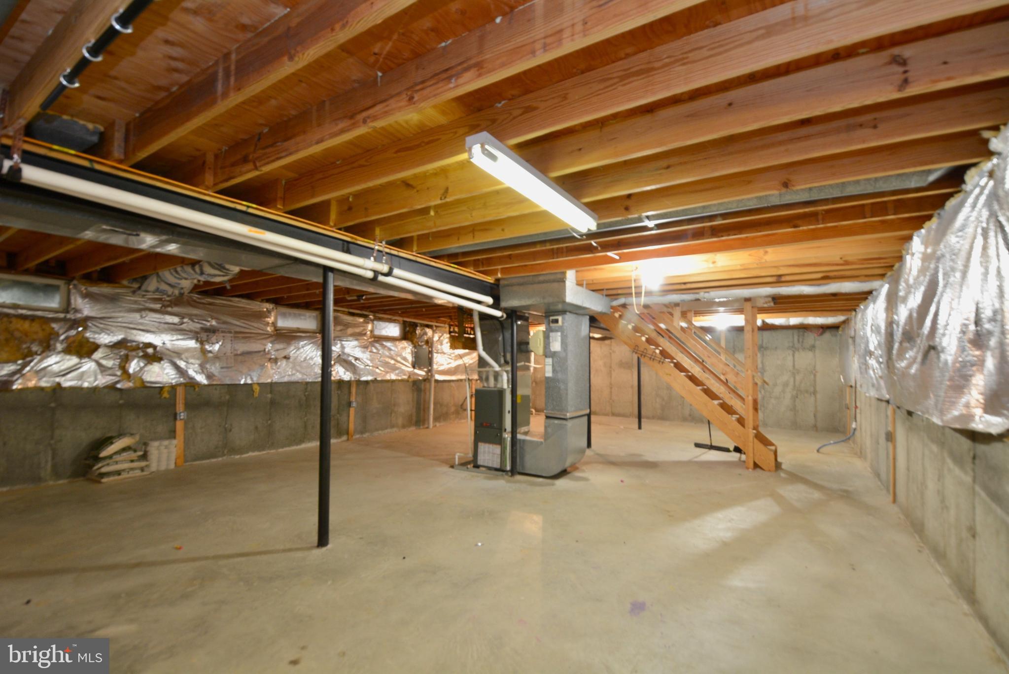 COLONY WOODS - Residential