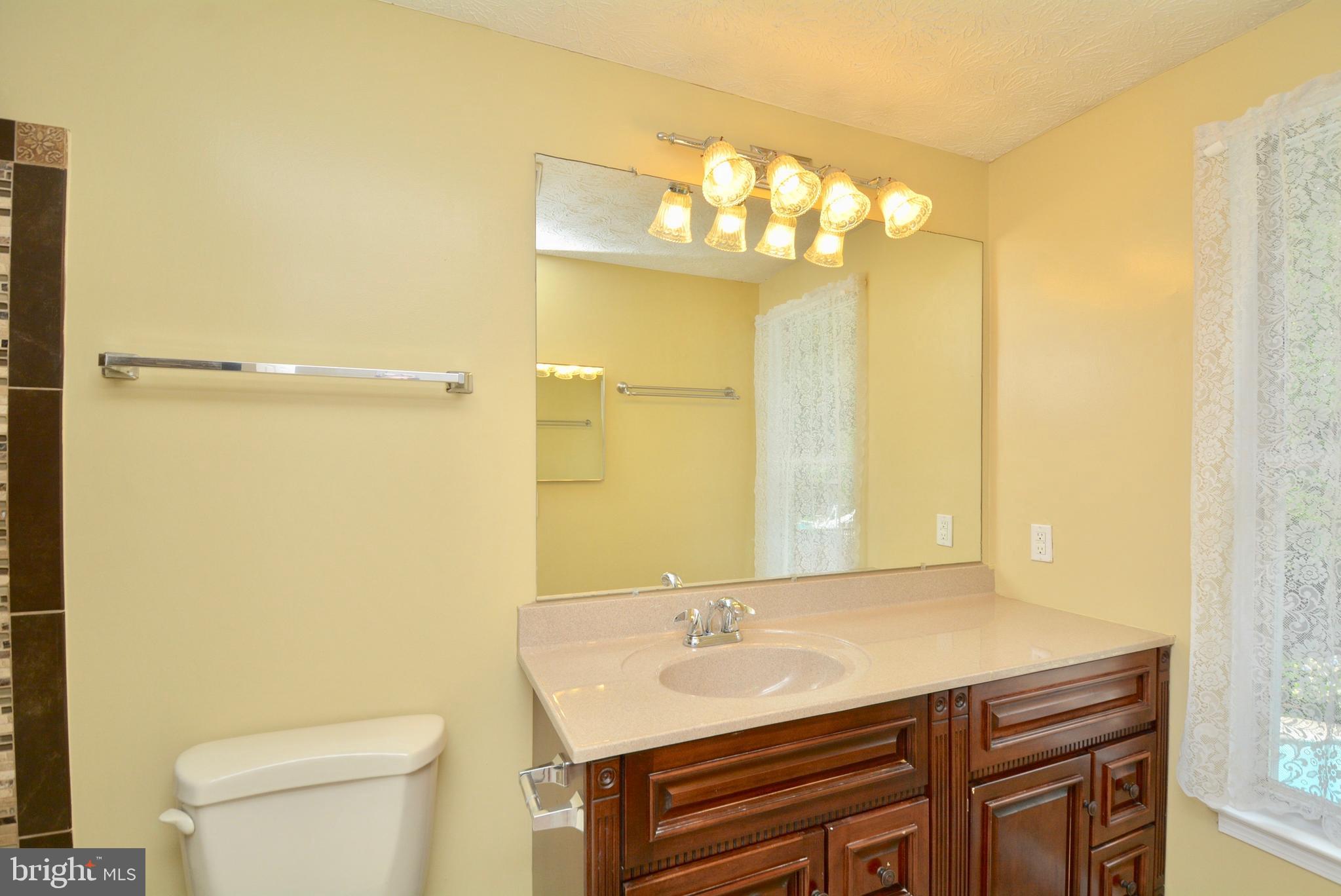 COLONY WOODS - Residential