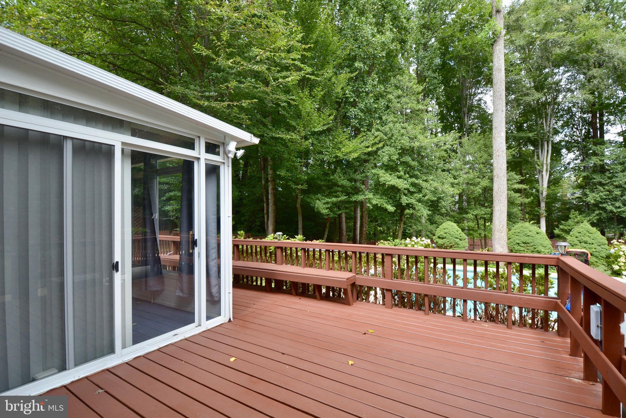 COLONY WOODS - Residential