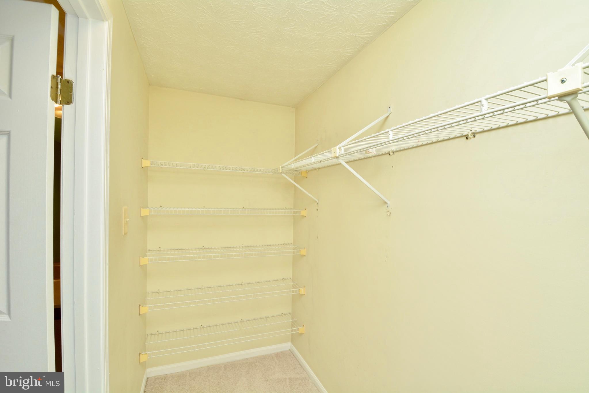 COLONY WOODS - Residential