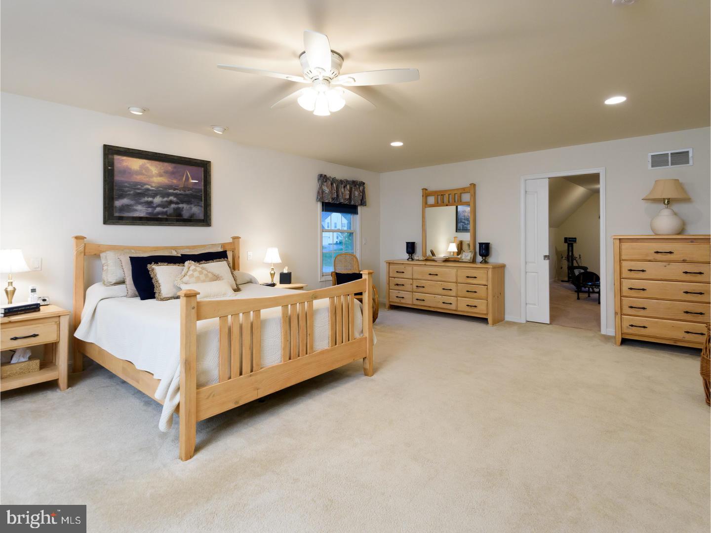 HIDDEN MEADOWS - Residential