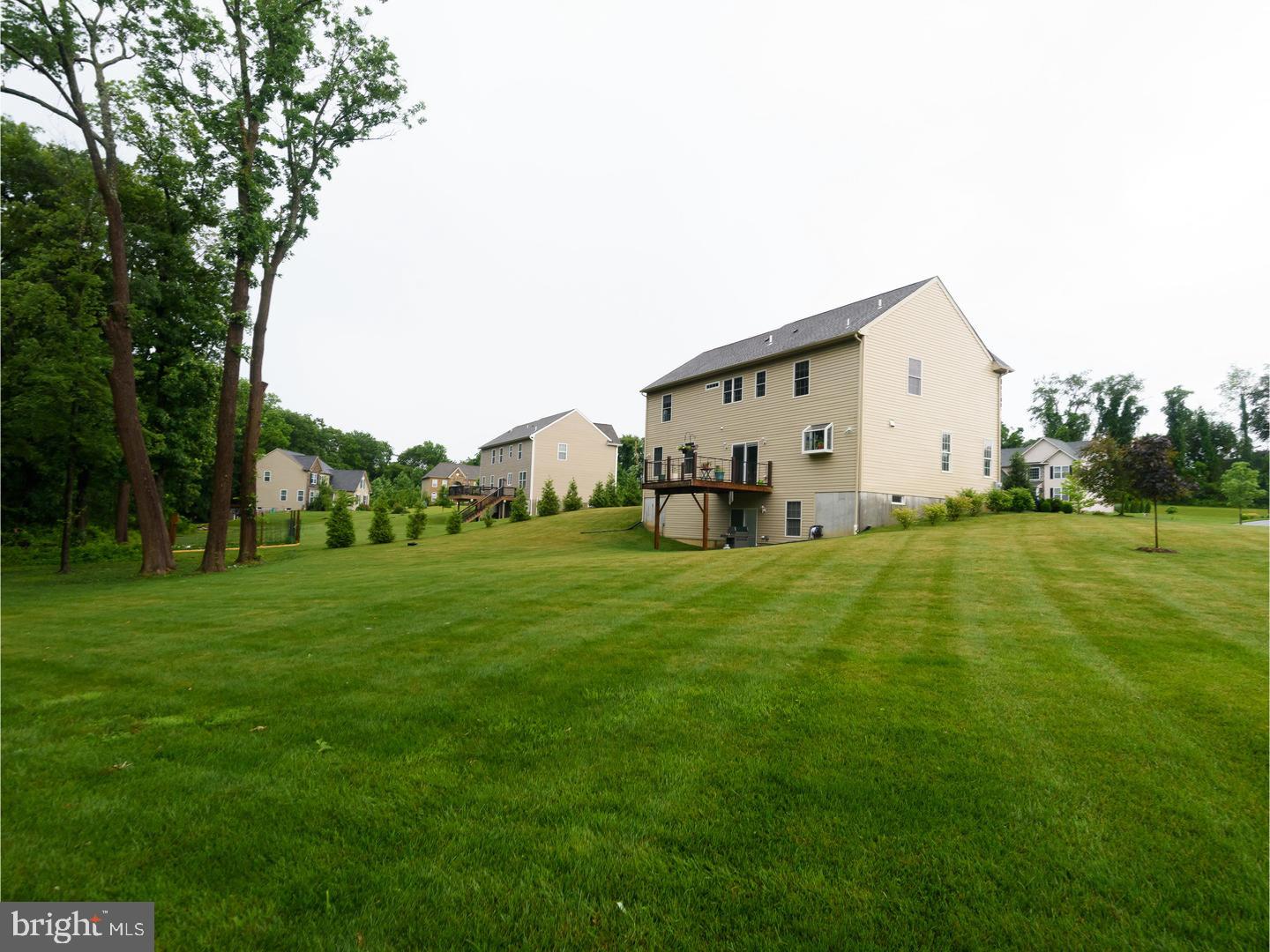 HIDDEN MEADOWS - Residential