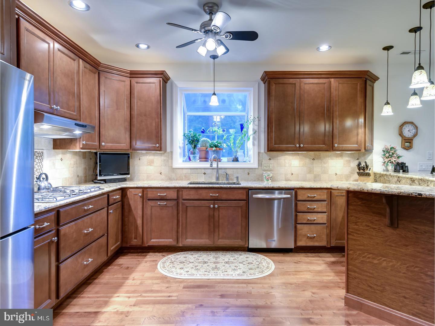 HIDDEN MEADOWS - Residential