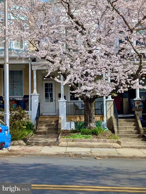 Baltimore, Maryland 21211, United States, 3 Bedrooms Bedrooms, ,1 BathroomBathrooms,Residential,Pending,133640