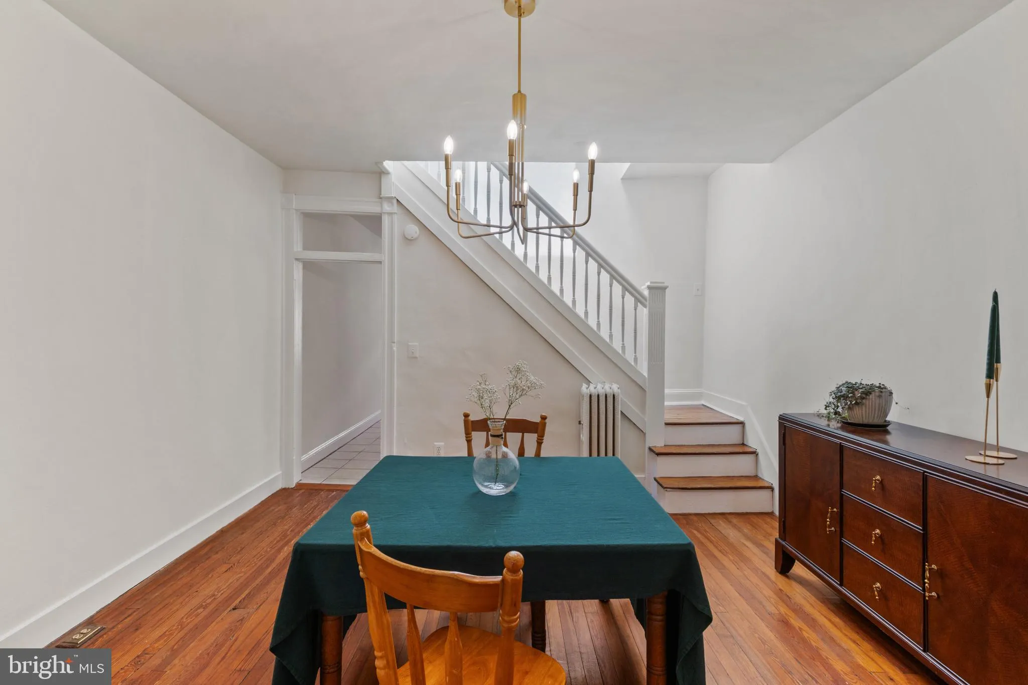 Baltimore, Maryland 21211, United States, 3 Bedrooms Bedrooms, ,1 BathroomBathrooms,Residential,Pending,133640