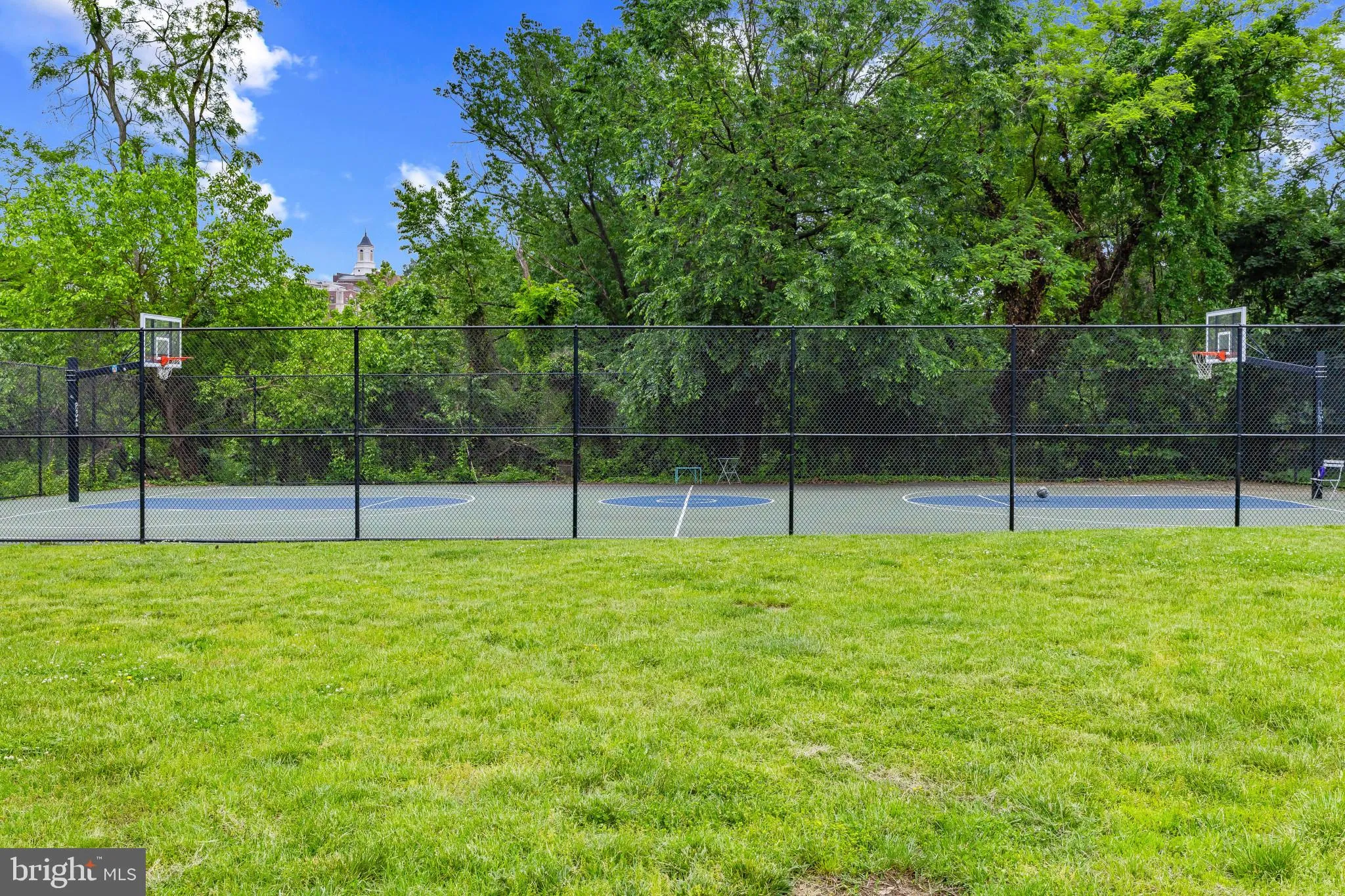 Baltimore, Maryland 21211, United States, 3 Bedrooms Bedrooms, ,1 BathroomBathrooms,Residential,Pending,133640