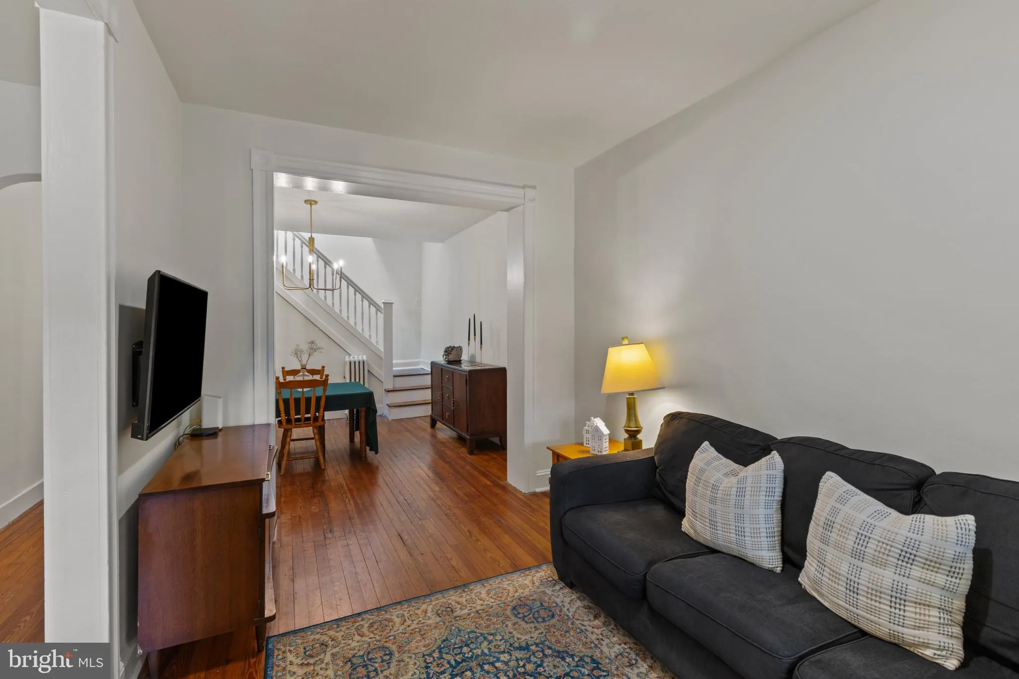 Baltimore, Maryland 21211, United States, 3 Bedrooms Bedrooms, ,1 BathroomBathrooms,Residential,Pending,133640