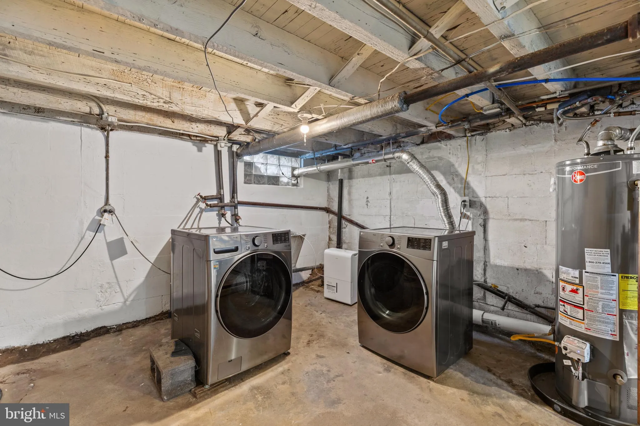 Baltimore, Maryland 21211, United States, 3 Bedrooms Bedrooms, ,1 BathroomBathrooms,Residential,Pending,133640