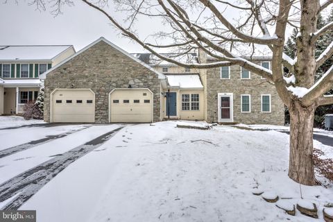 Photo of 455 Meadowlark Lane, MANHEIM, PA 17545 (MLS # PALA2066880)