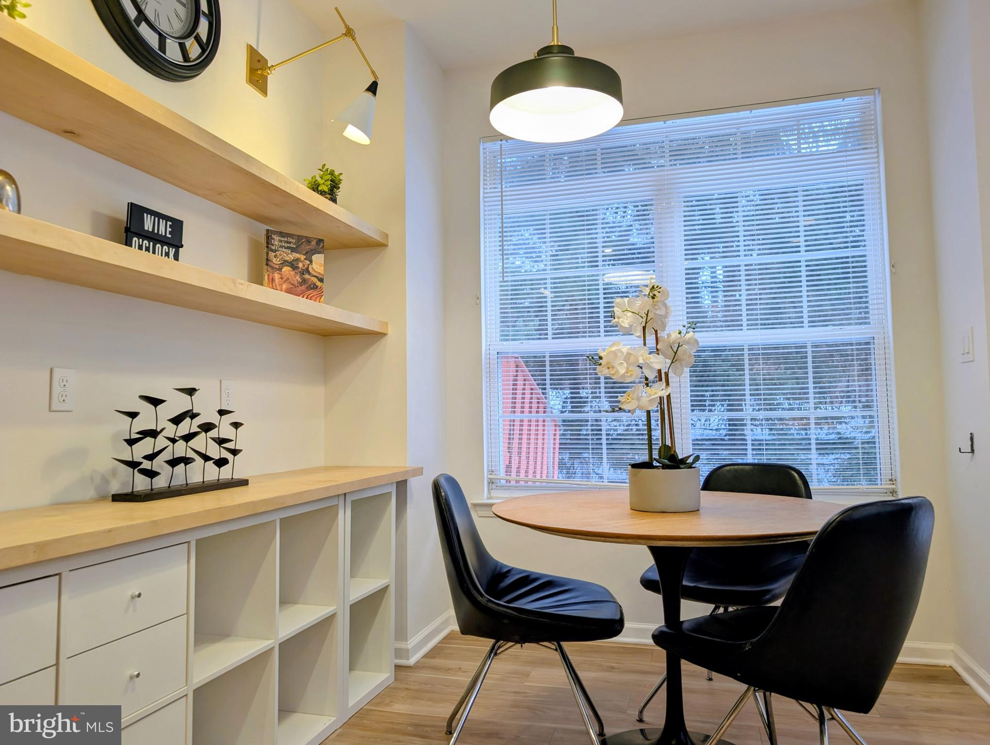 18 SCARLET OAK DRIVE