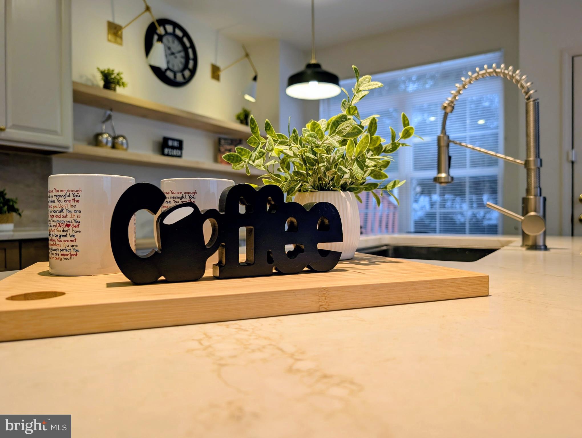 18 SCARLET OAK DRIVE