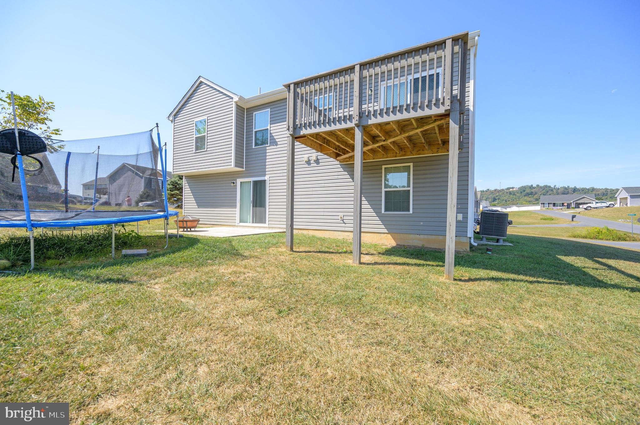 FORT HILL FARMS - Residential