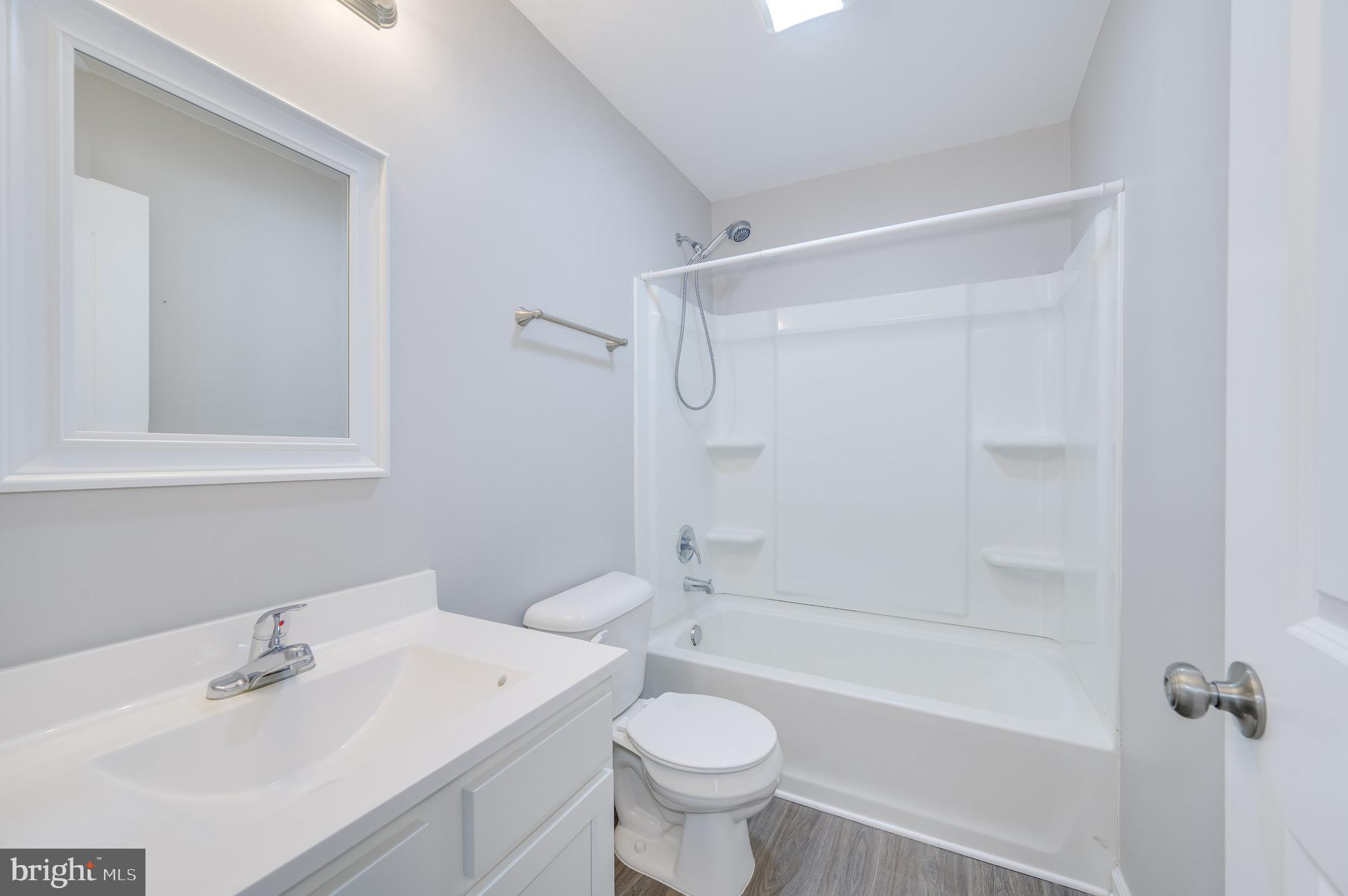 FORT HILL FARMS - Residential