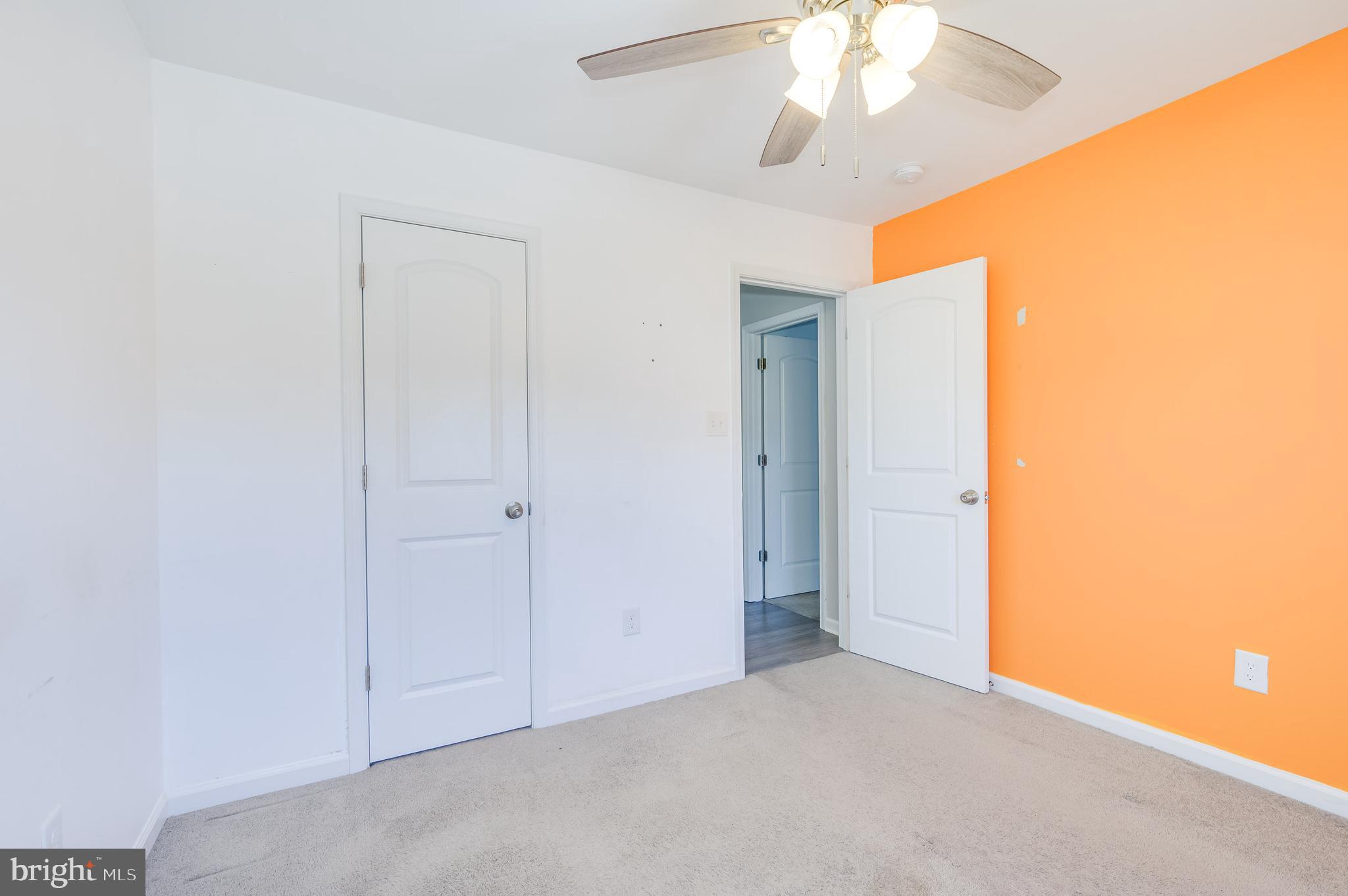 FORT HILL FARMS - Residential