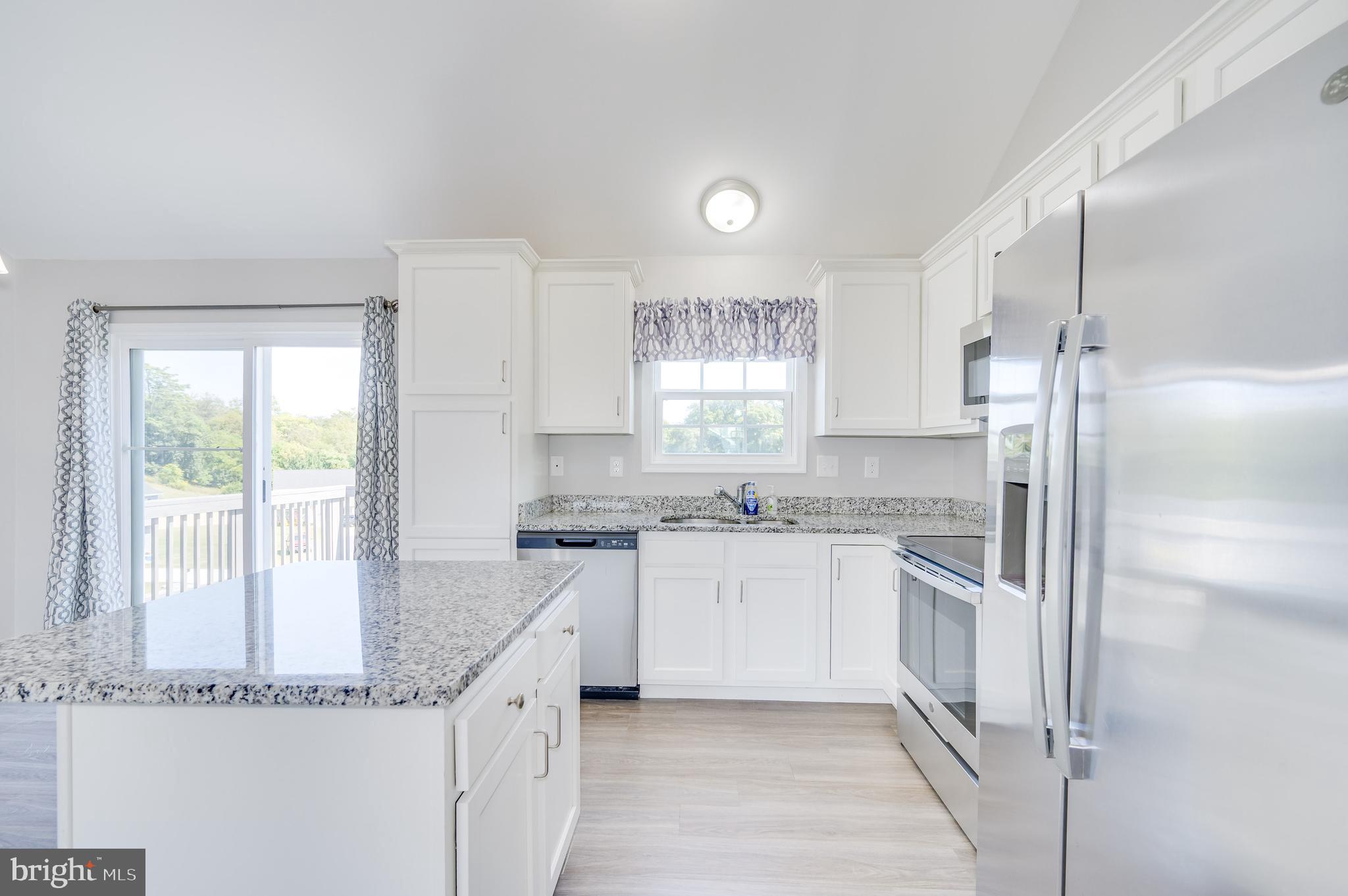 FORT HILL FARMS - Residential