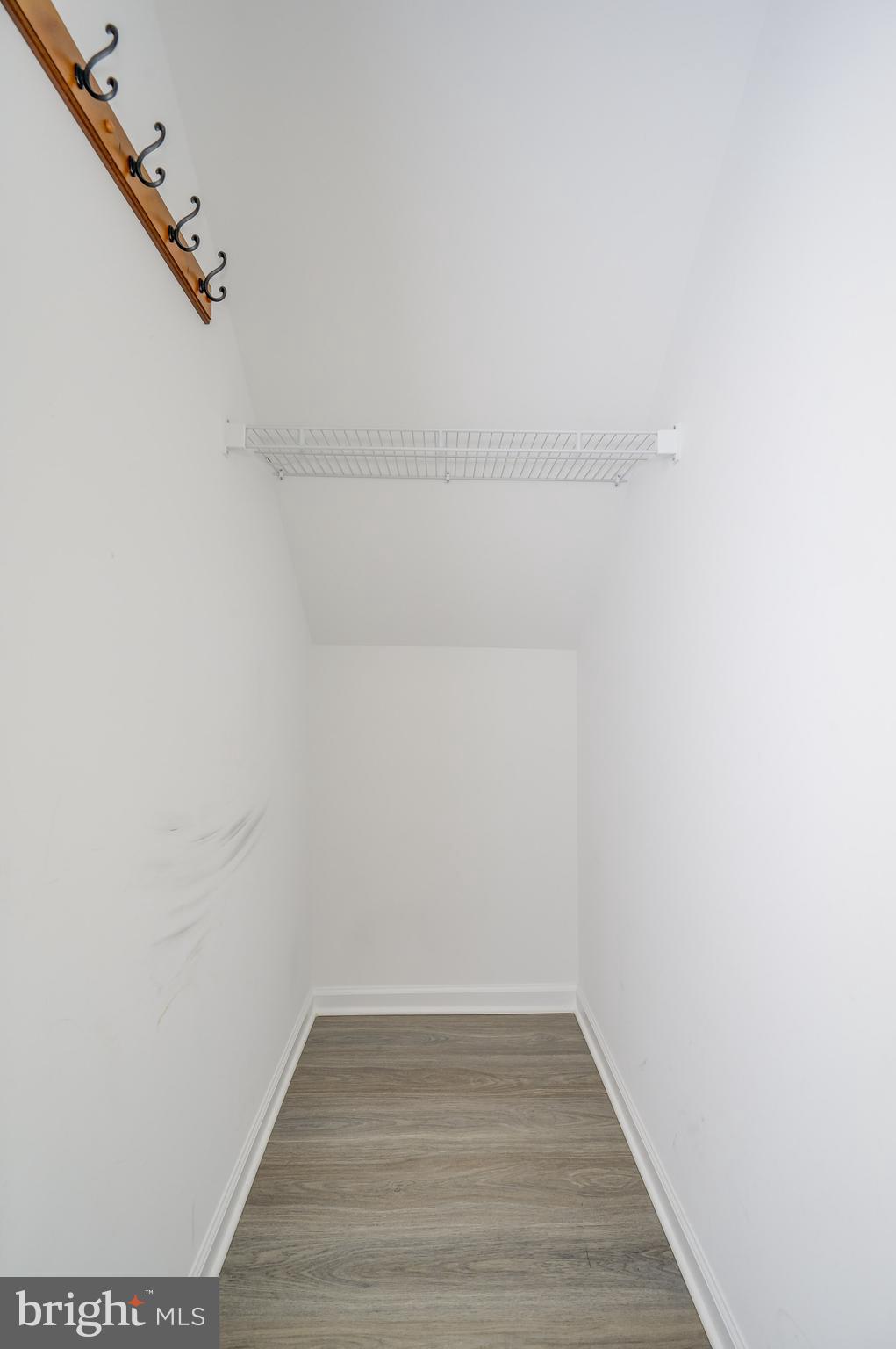 FORT HILL FARMS - Residential