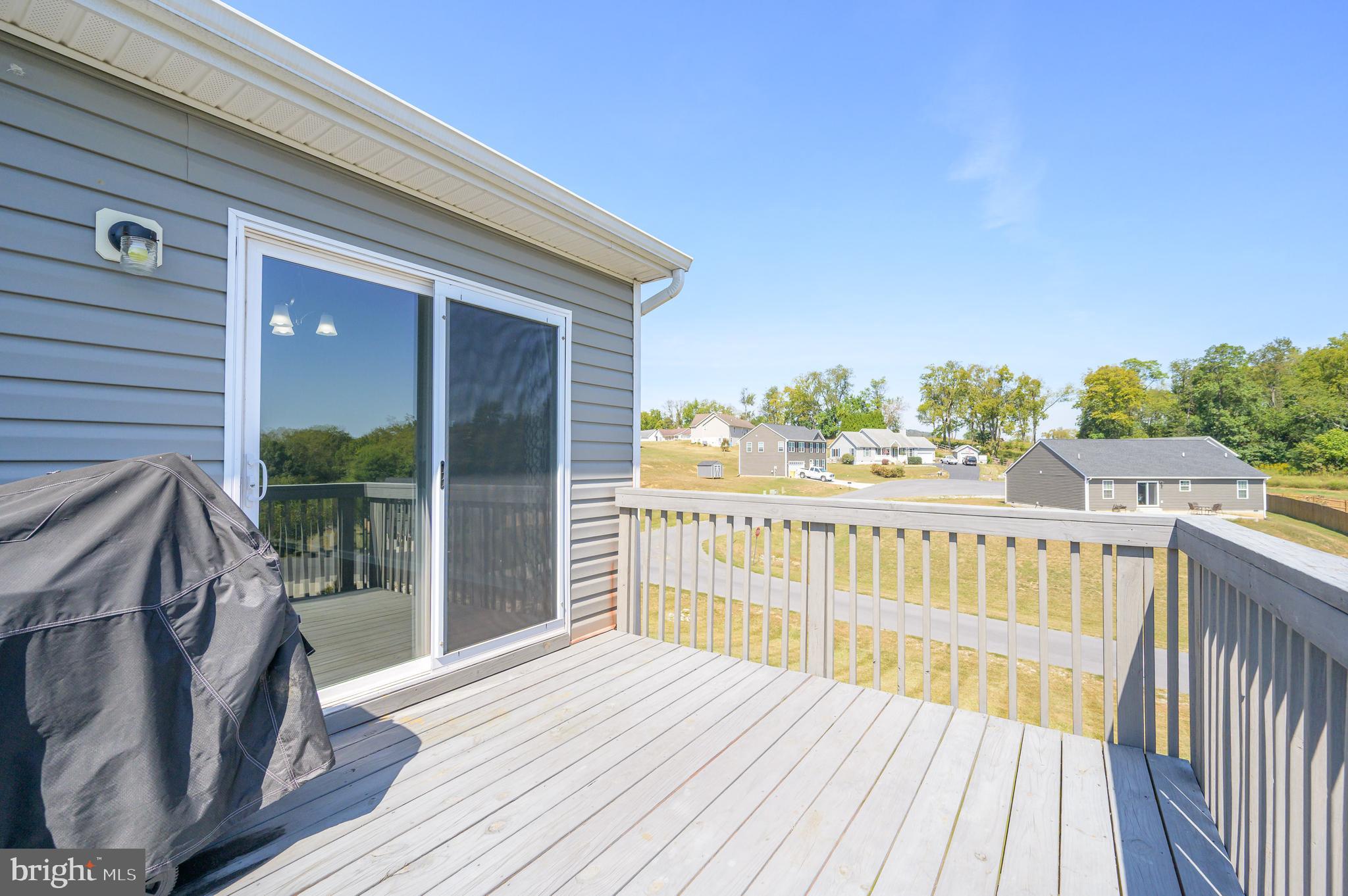 FORT HILL FARMS - Residential