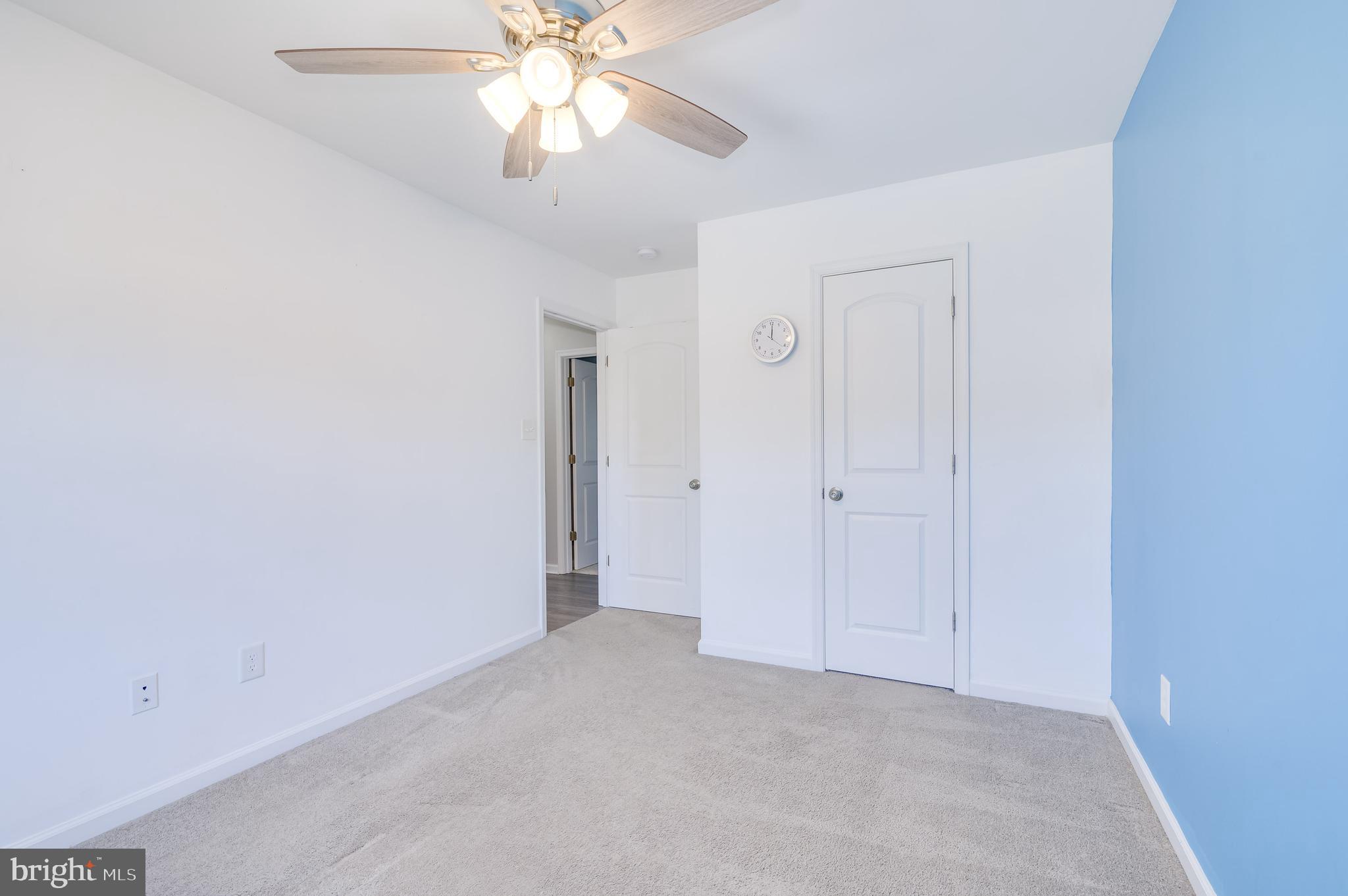 FORT HILL FARMS - Residential