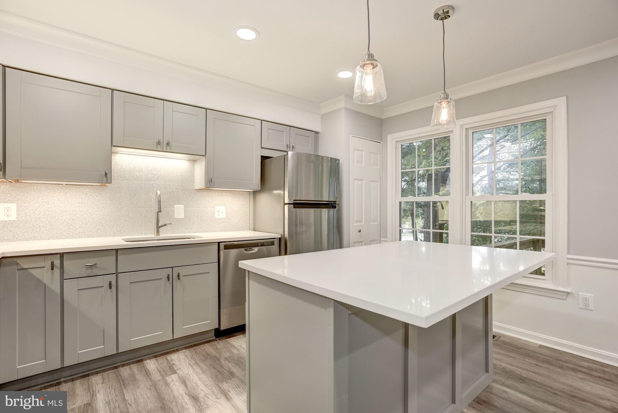 COLONY PARK - Residential