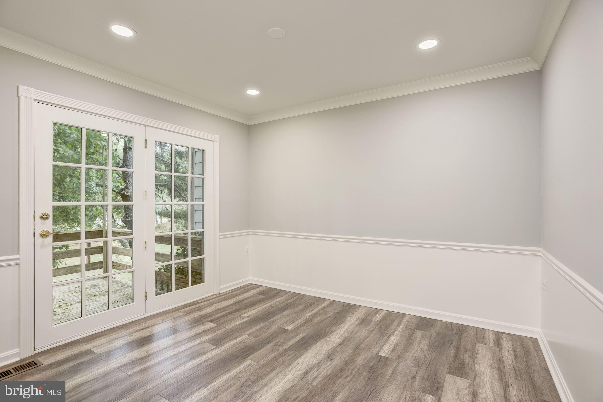 COLONY PARK - Residential