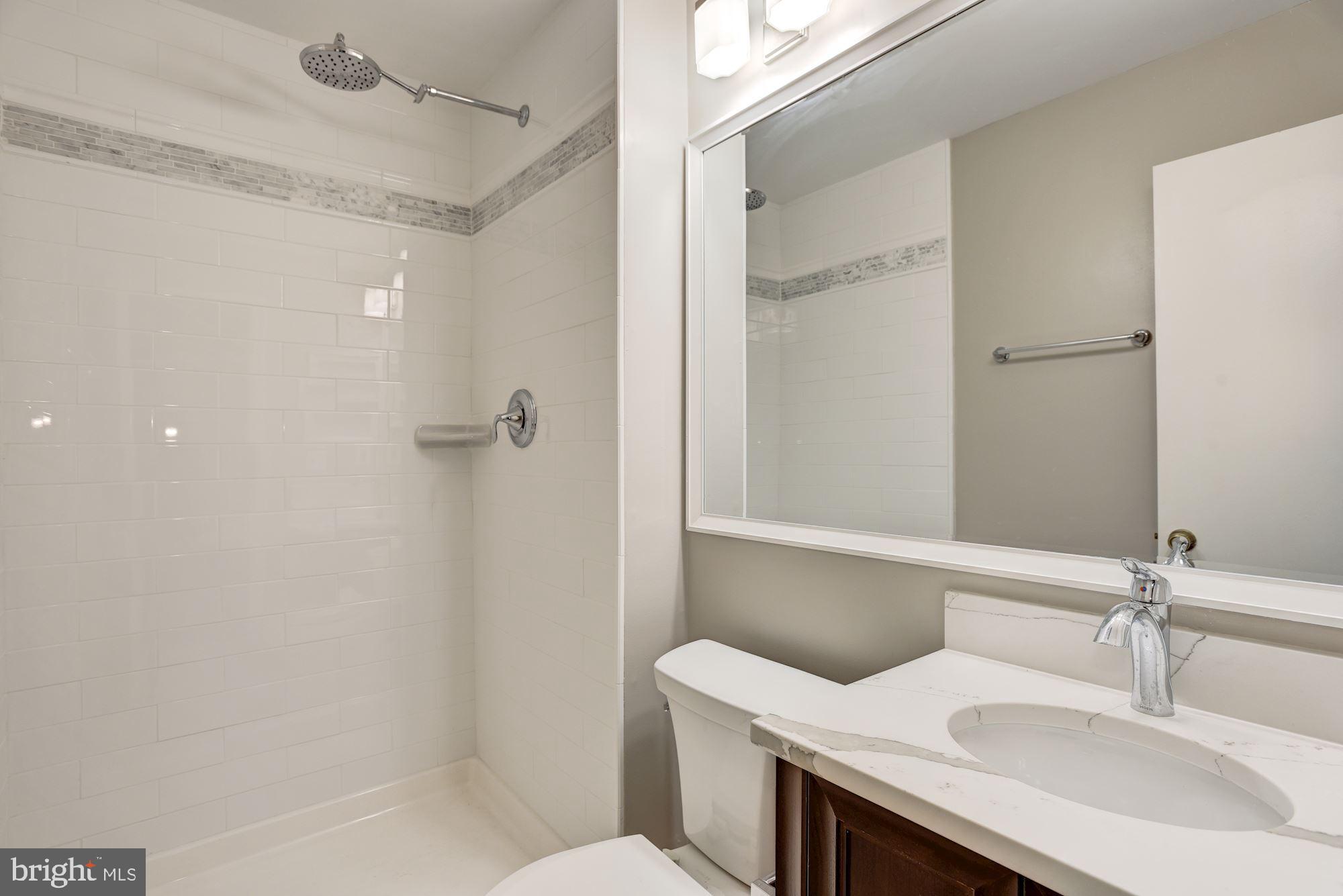 COLONY PARK - Residential