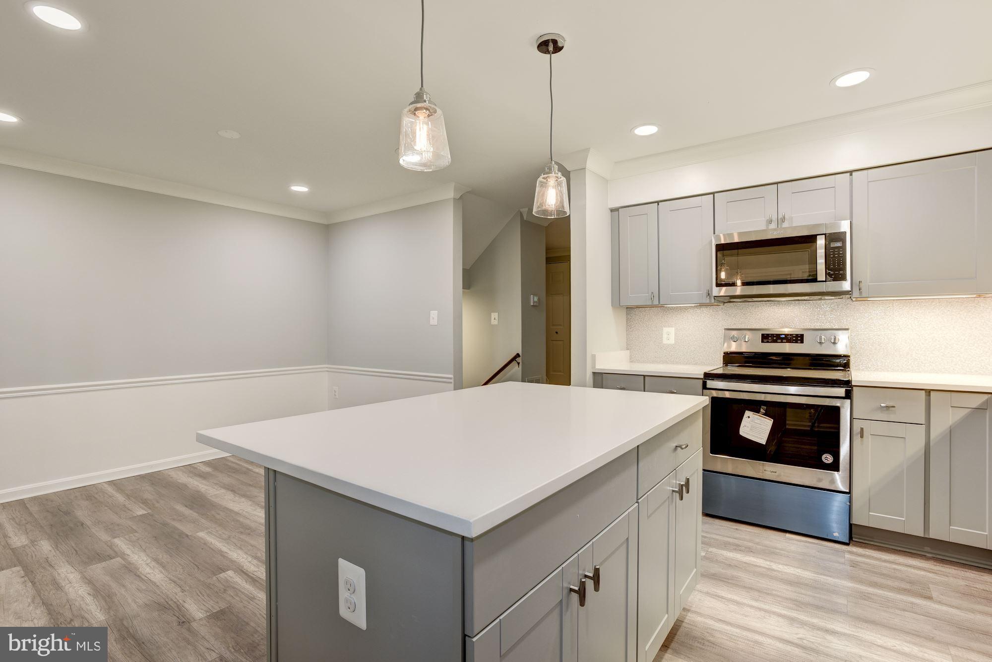 COLONY PARK - Residential