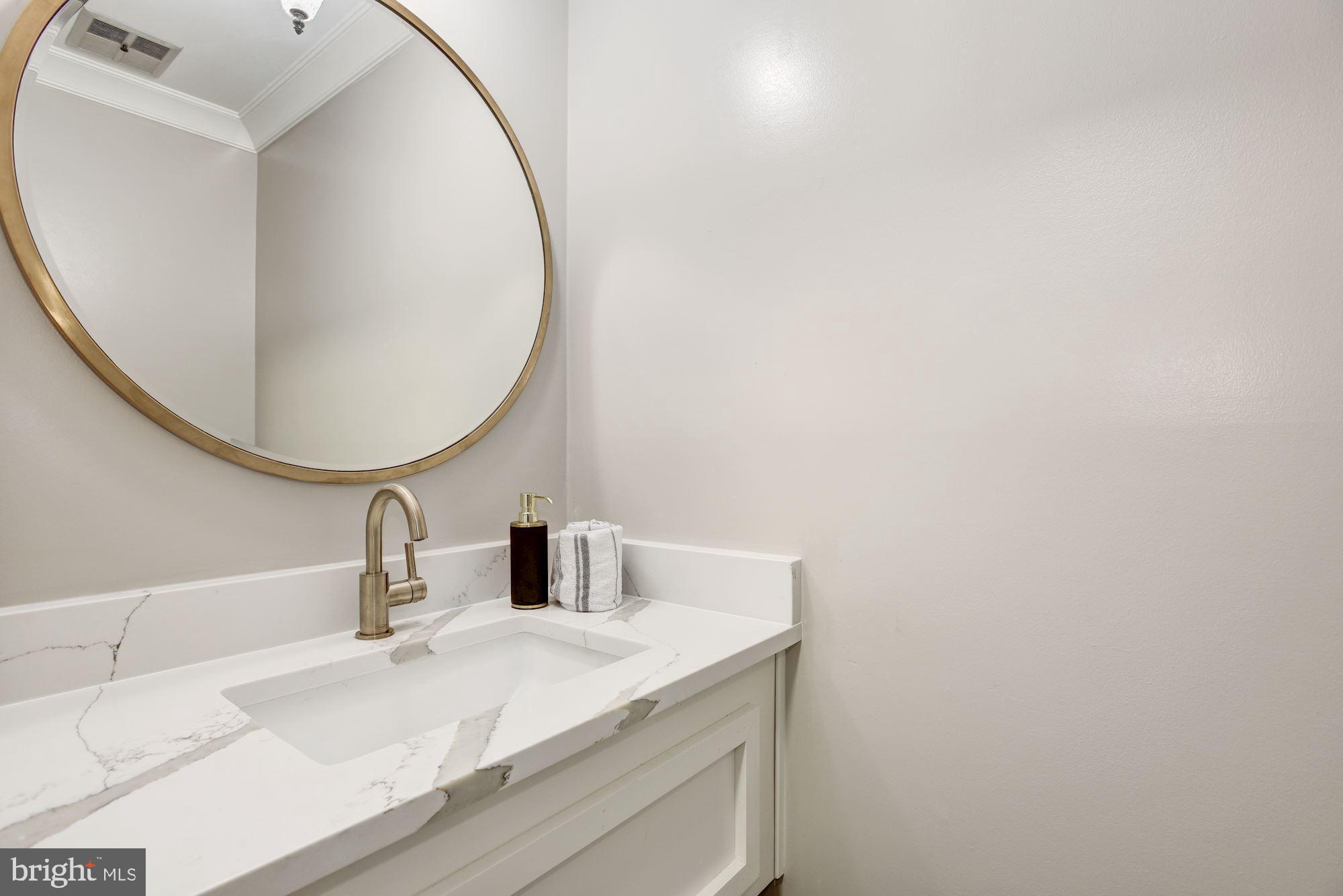 COLONY PARK - Residential