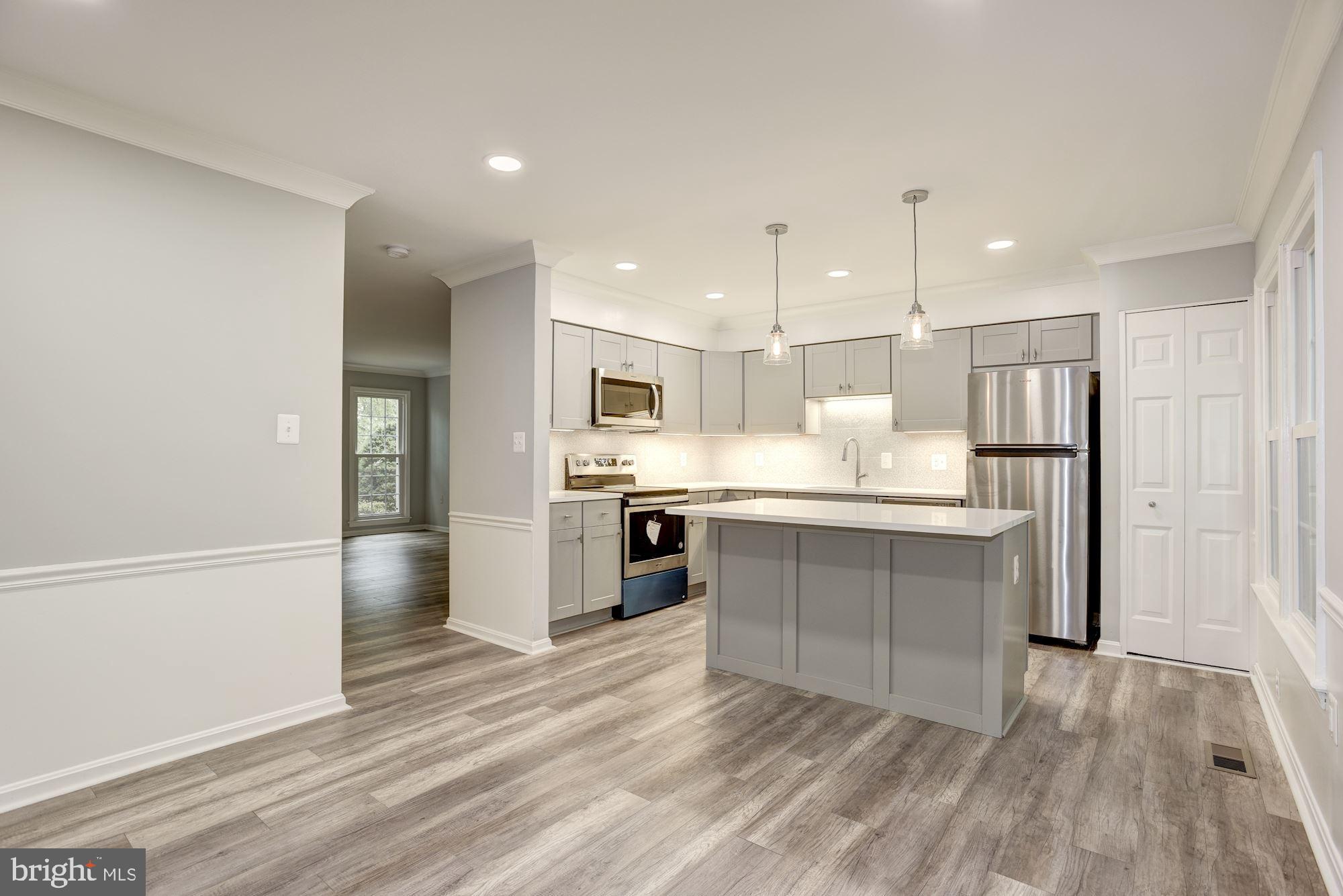 COLONY PARK - Residential