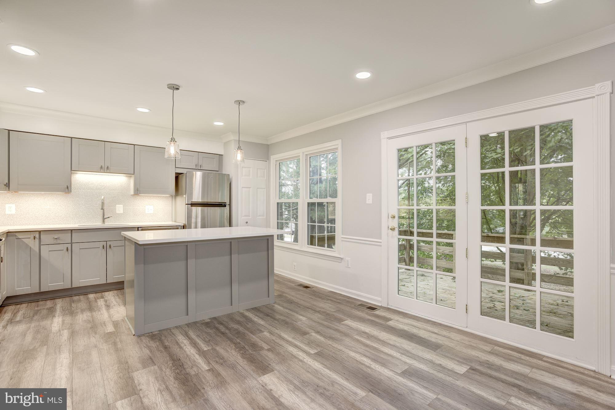 COLONY PARK - Residential