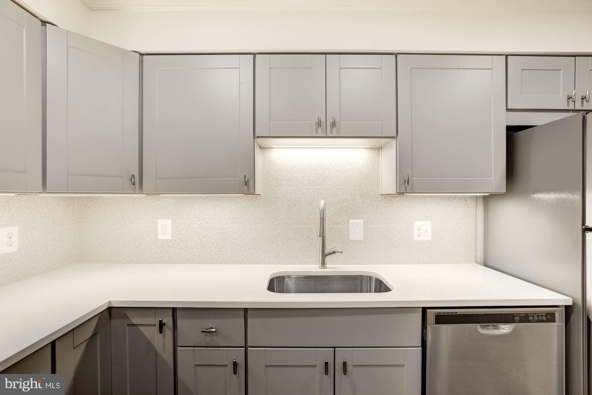 COLONY PARK - Residential