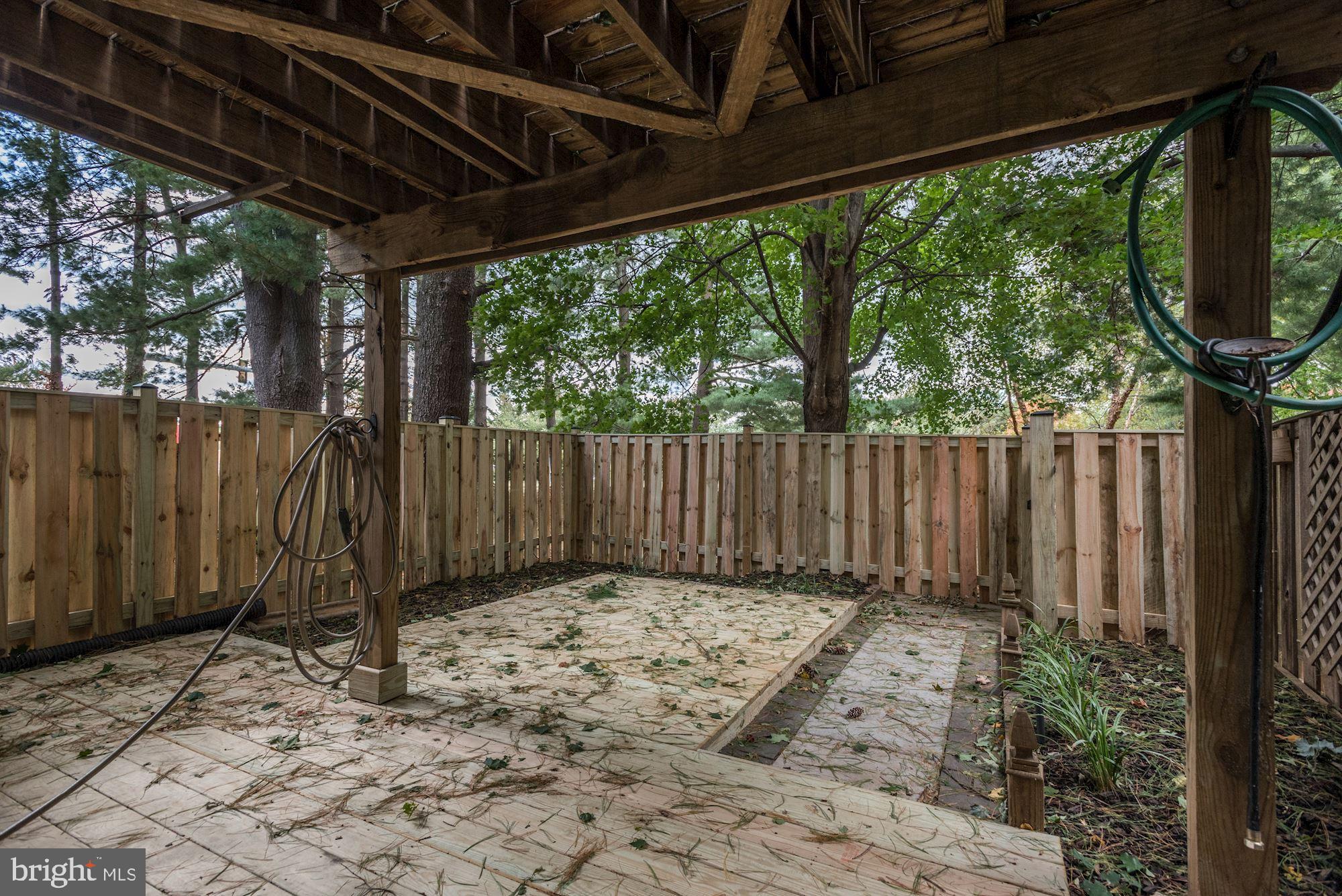 COLONY PARK - Residential