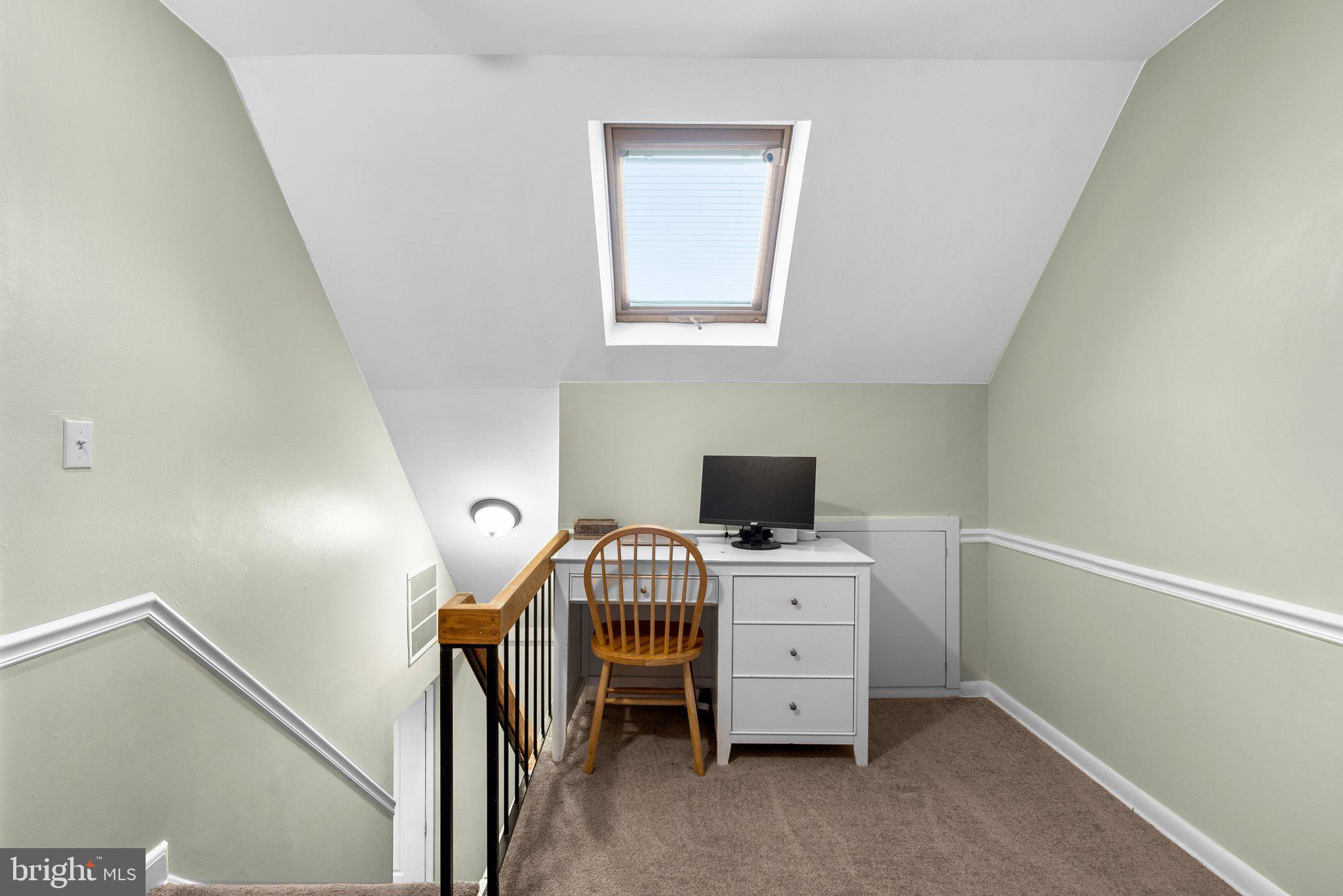 BROOKVILLE KNOLLS - Residential