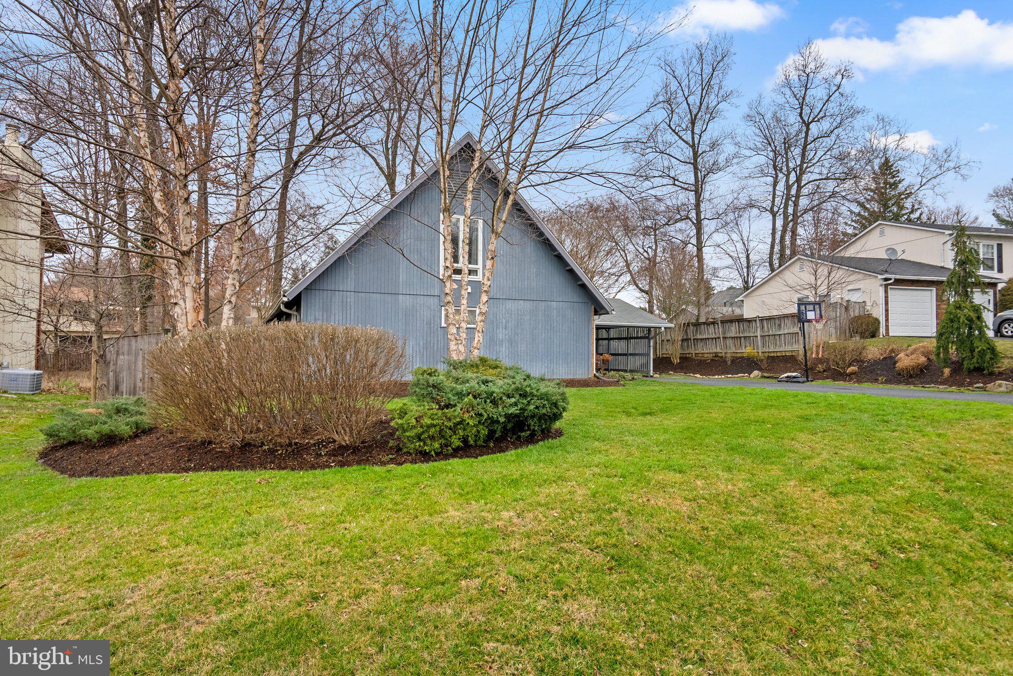 BROOKVILLE KNOLLS - Residential