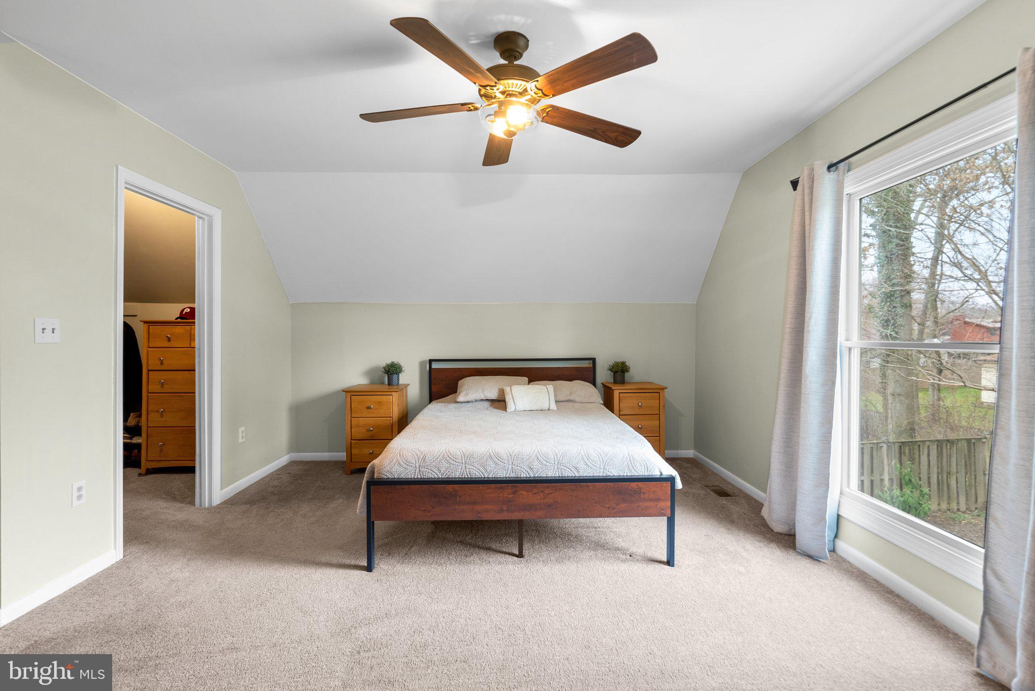 BROOKVILLE KNOLLS - Residential