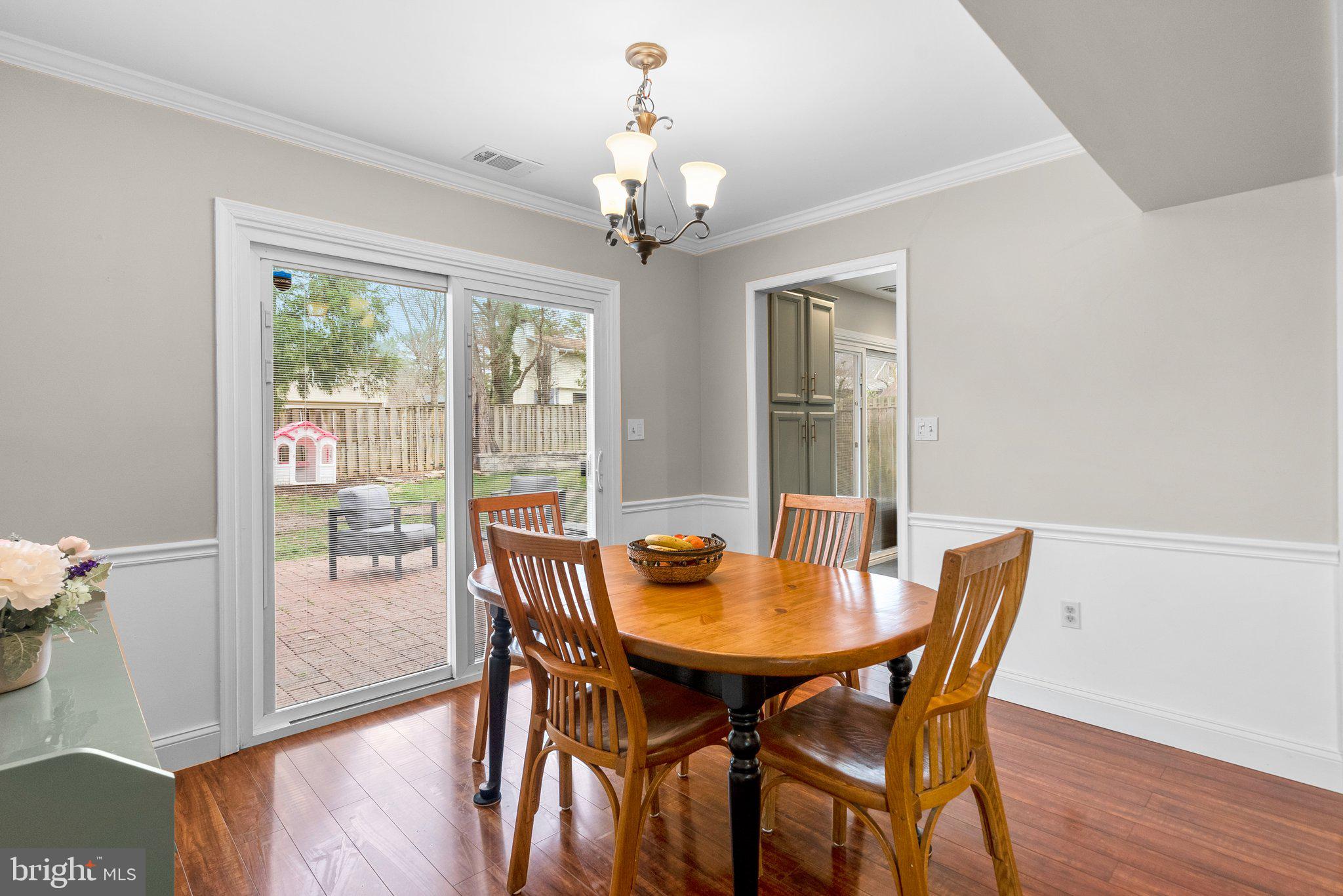 BROOKVILLE KNOLLS - Residential