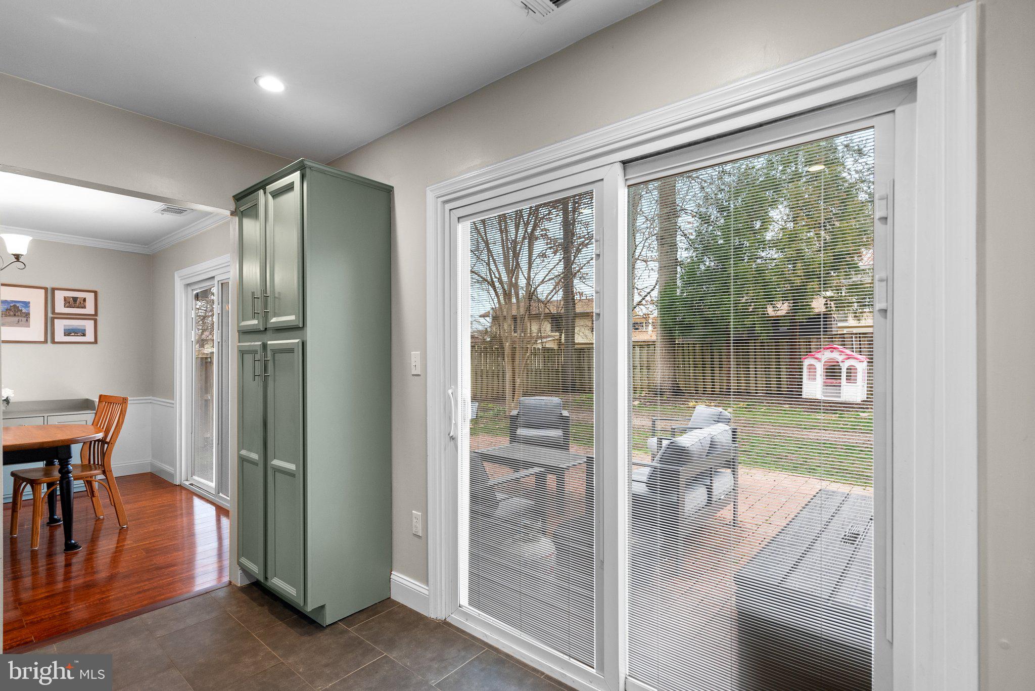 BROOKVILLE KNOLLS - Residential