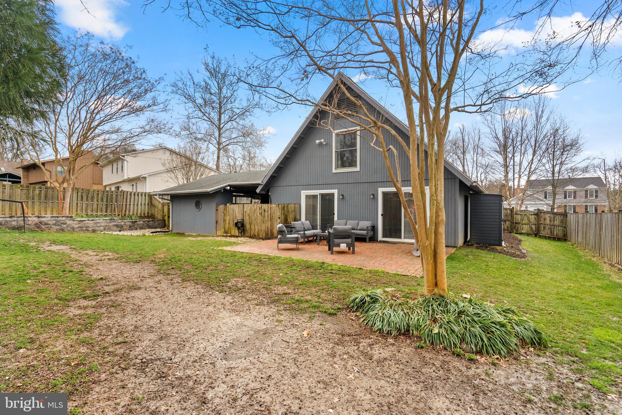 BROOKVILLE KNOLLS - Residential