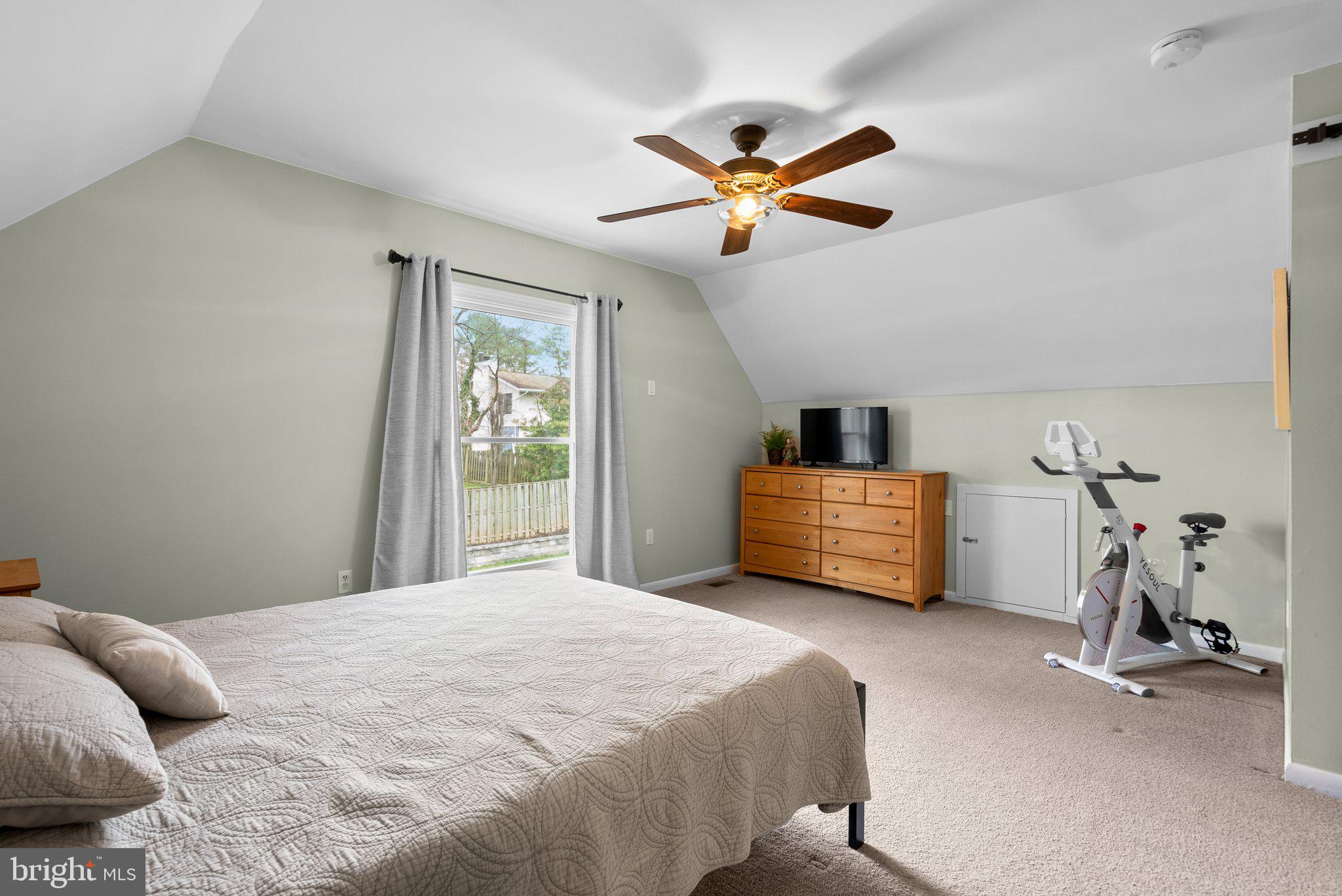 BROOKVILLE KNOLLS - Residential